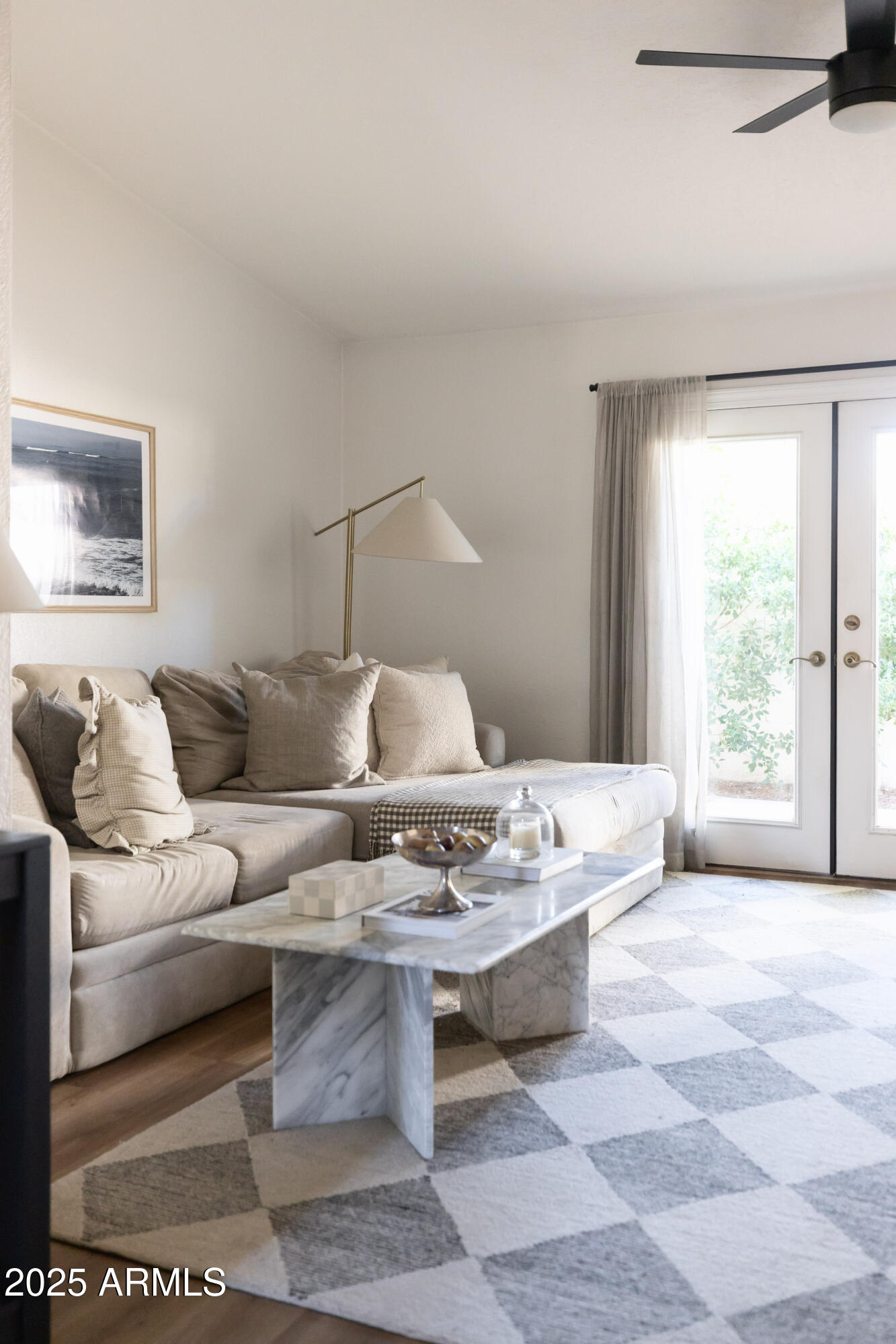 2906 E AVENIDA OLIVOS