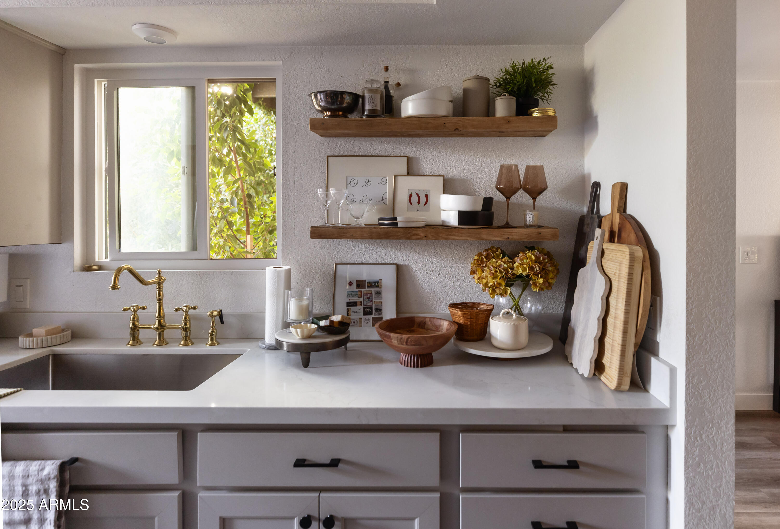 2906 E AVENIDA OLIVOS