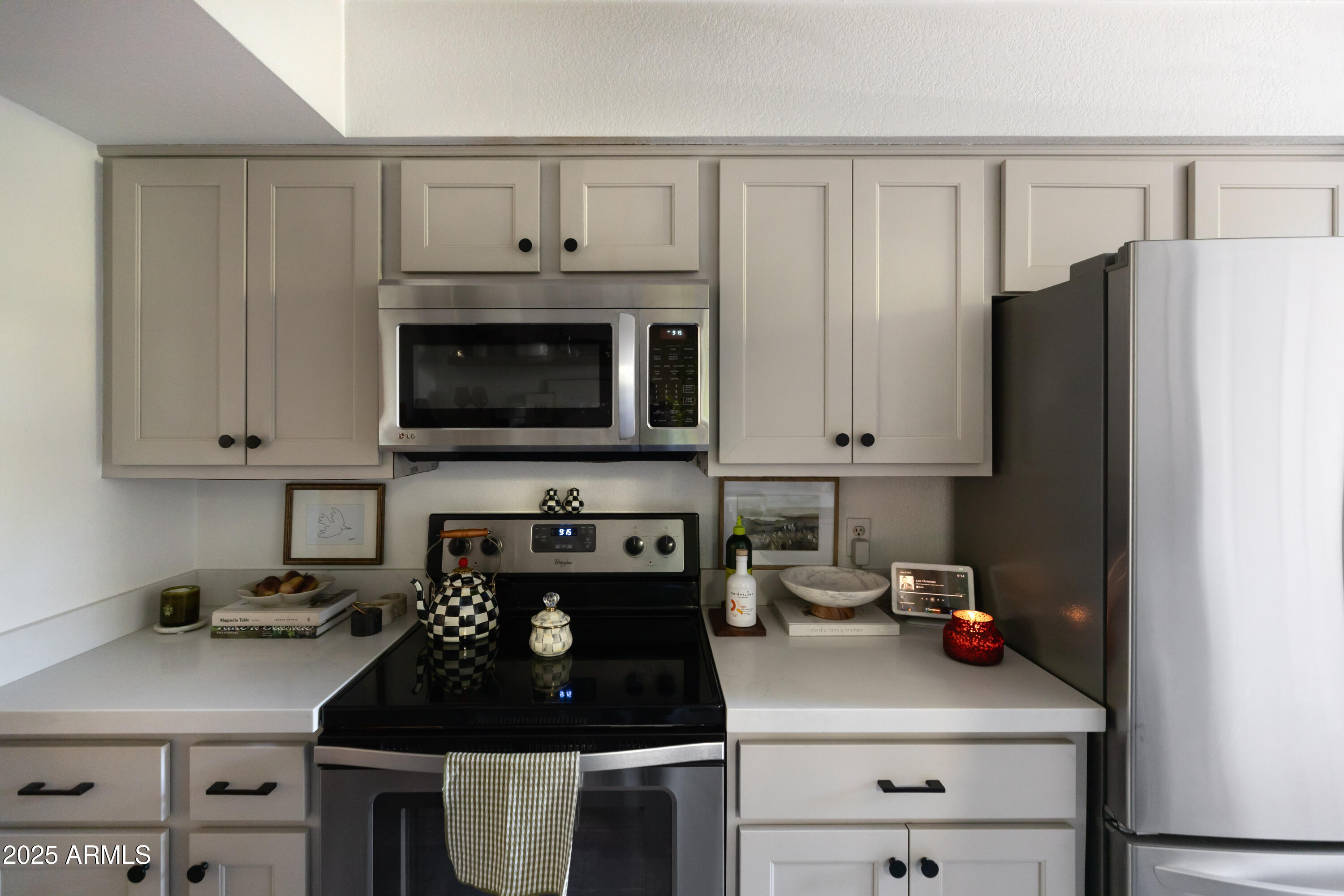 2906 E AVENIDA OLIVOS