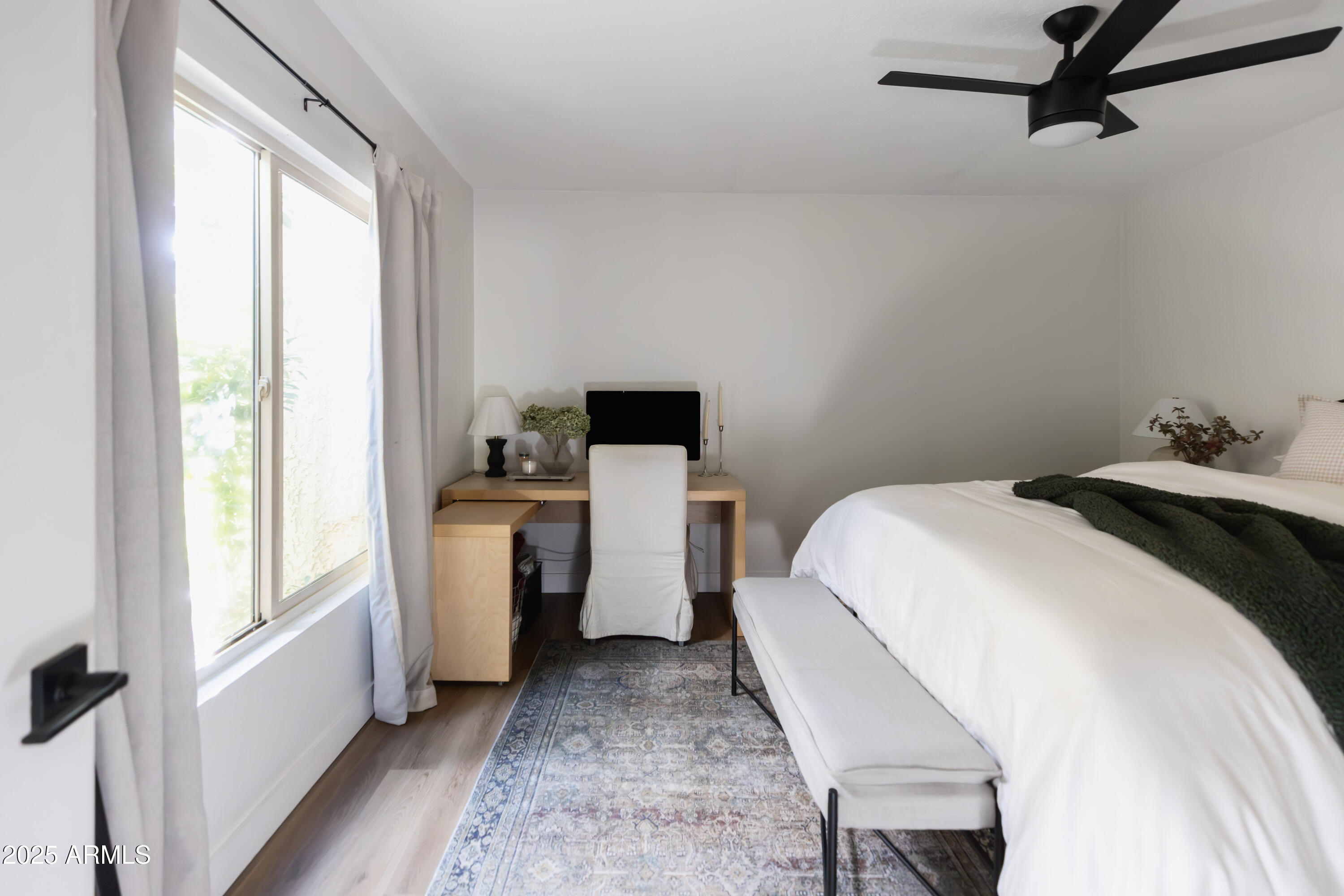 2906 E AVENIDA OLIVOS