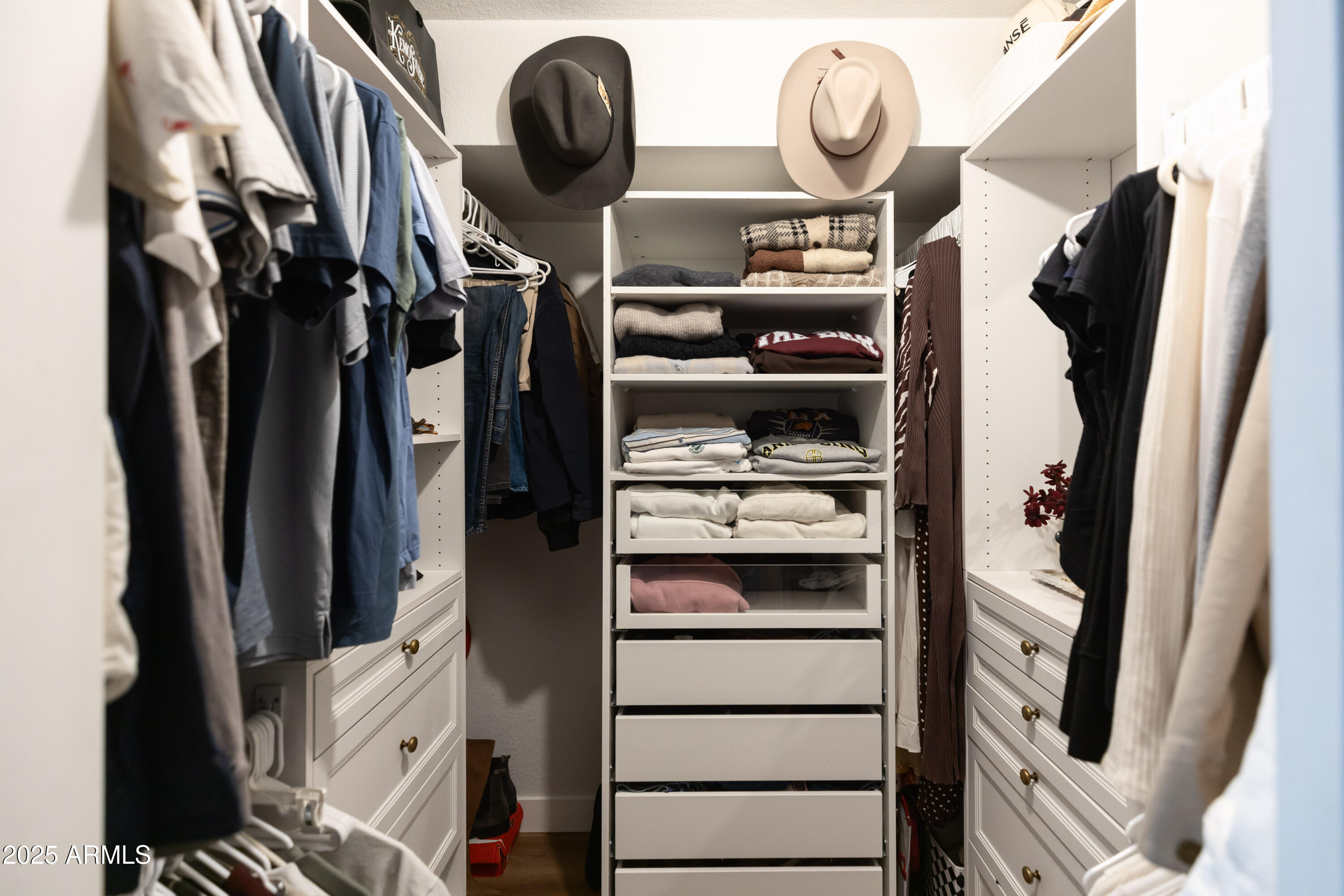 2906 E AVENIDA OLIVOS