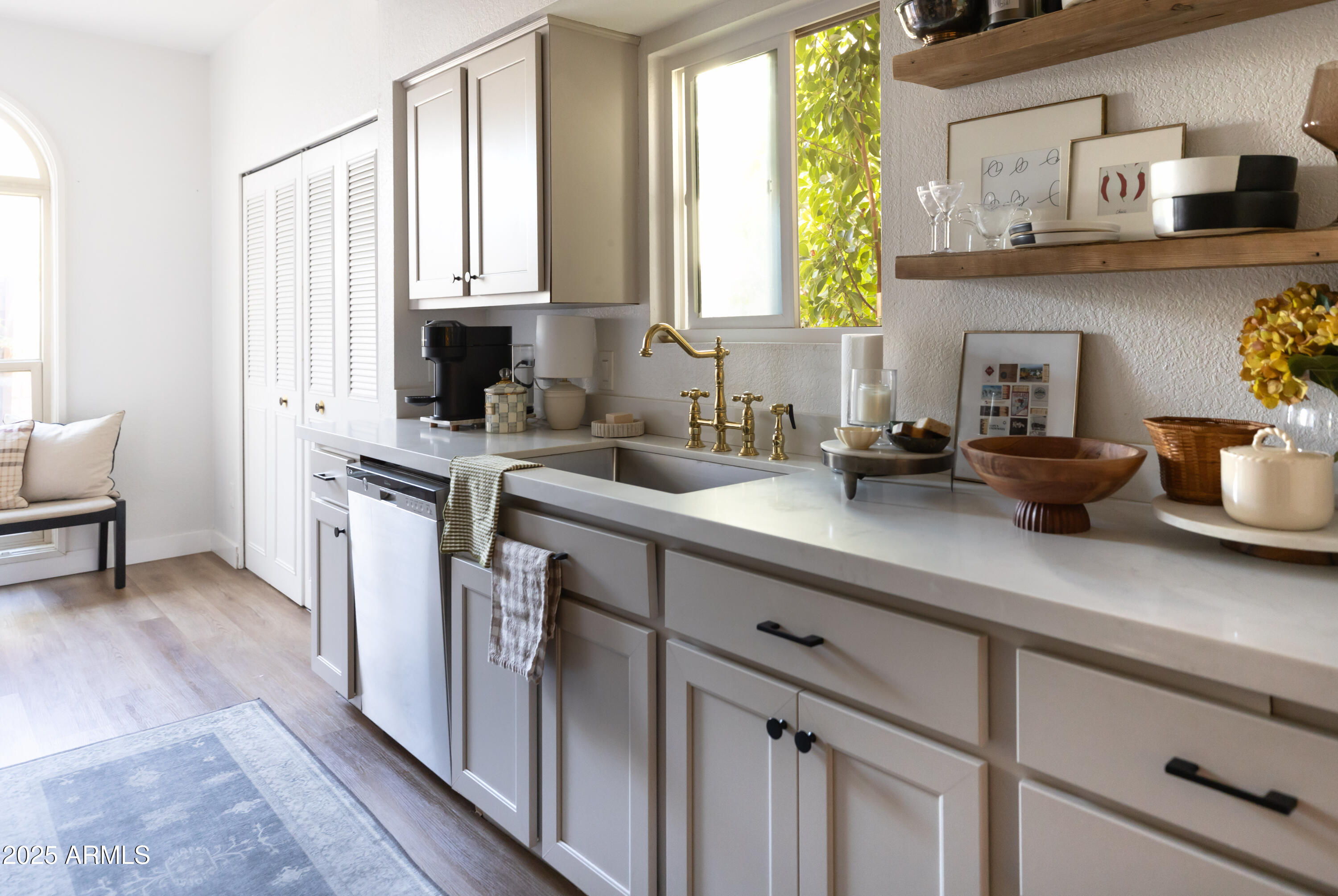 2906 E AVENIDA OLIVOS