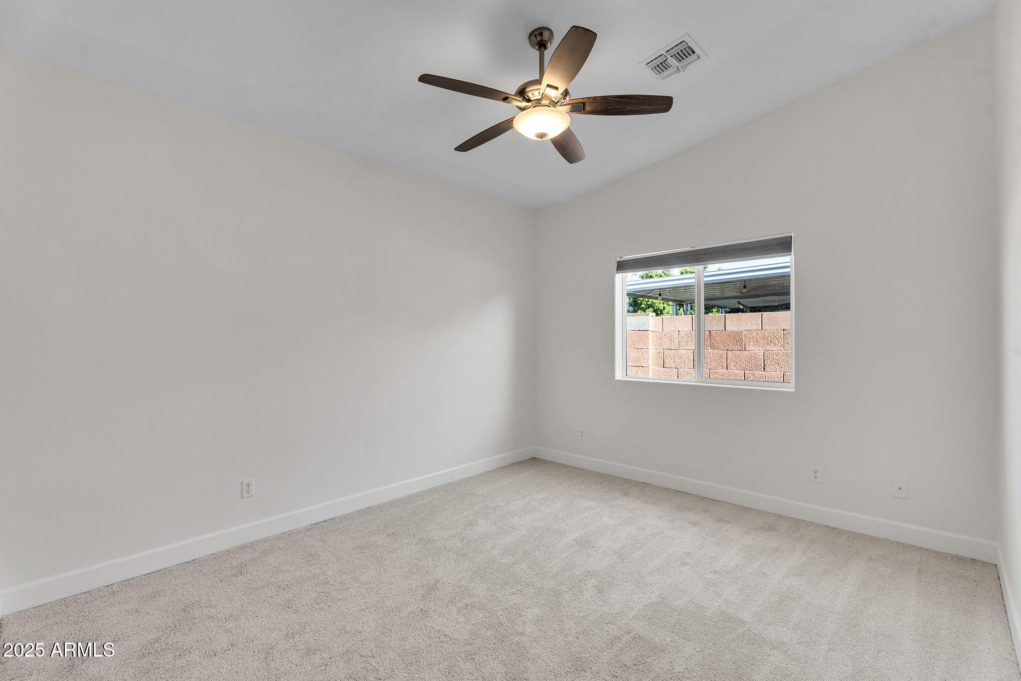 8522 E VERNON Avenue