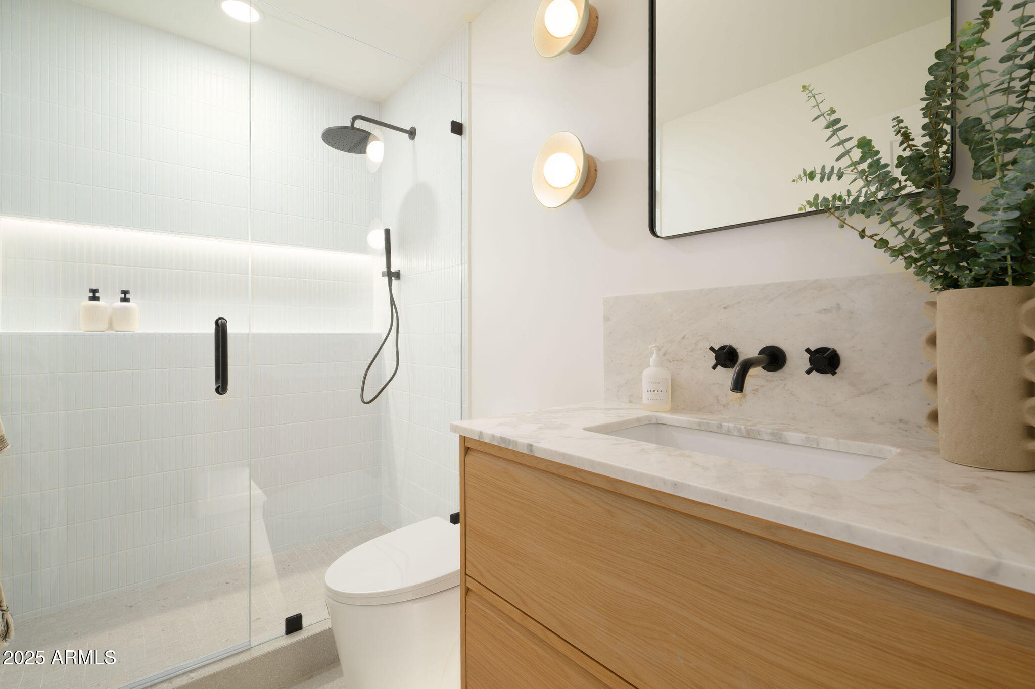 2225 E Belmont Avenue