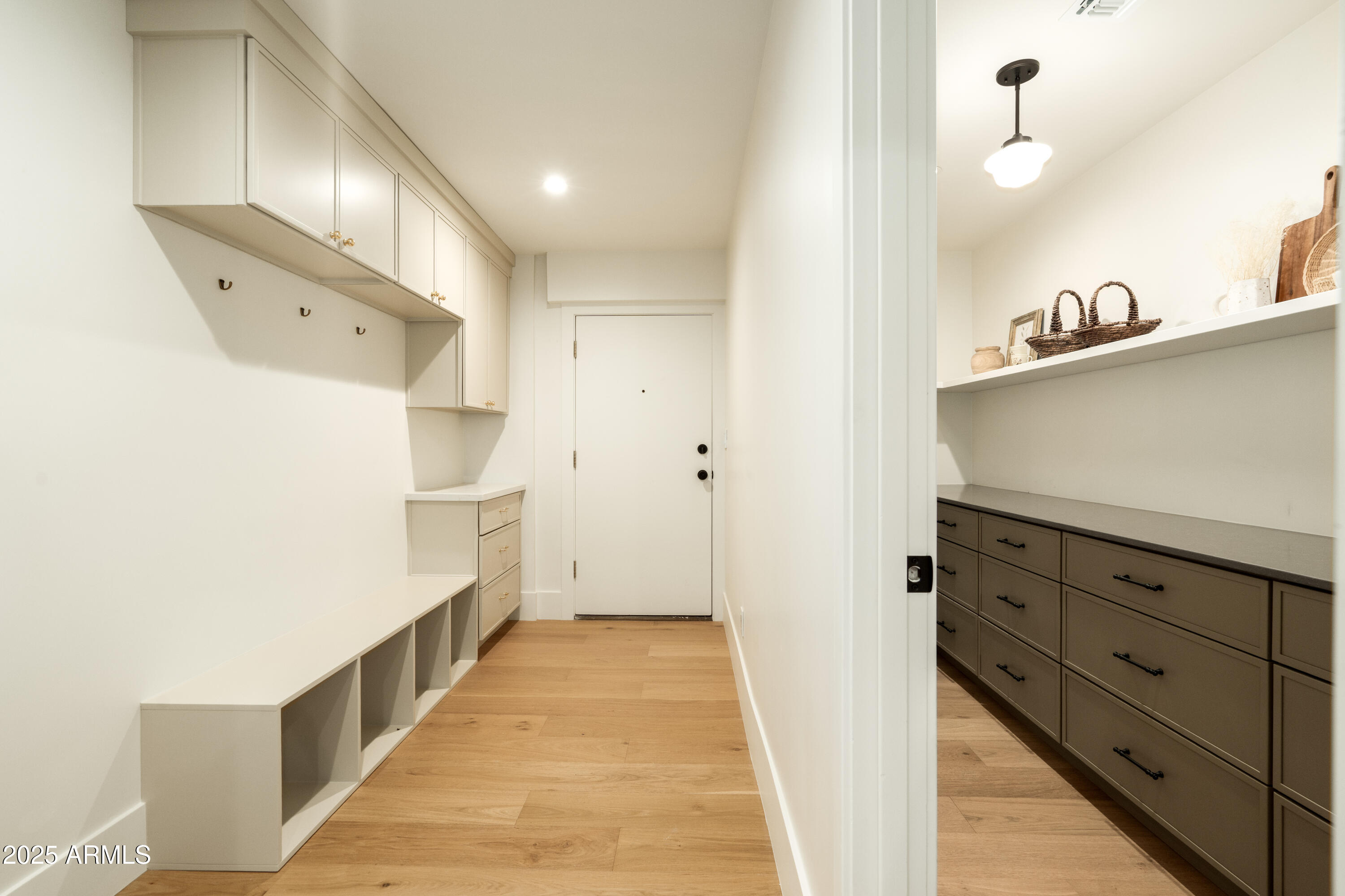 8401 E VISTA DEL LAGO