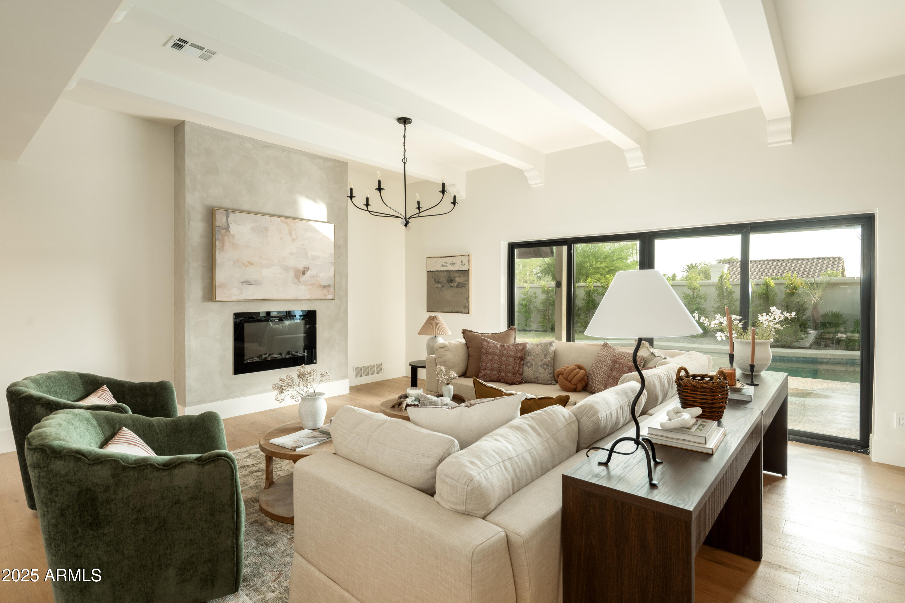 8401 E VISTA DEL LAGO