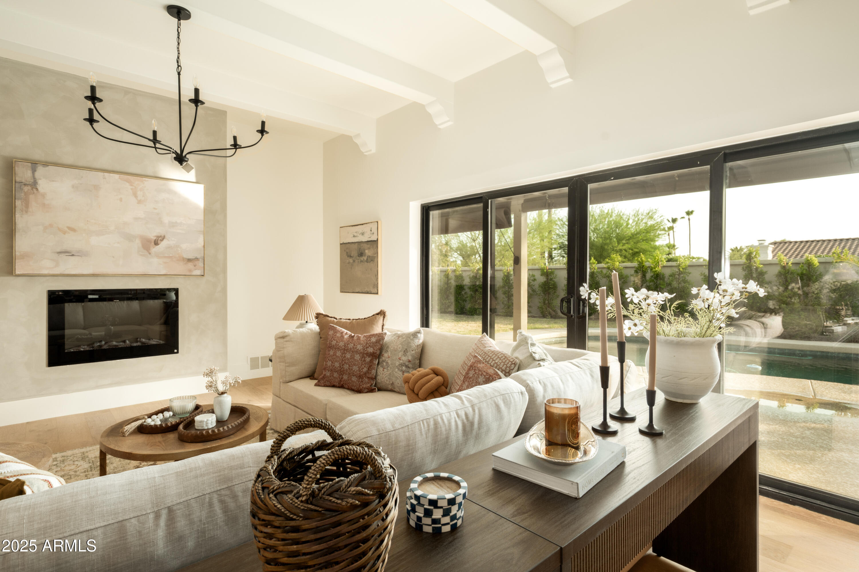 8401 E VISTA DEL LAGO