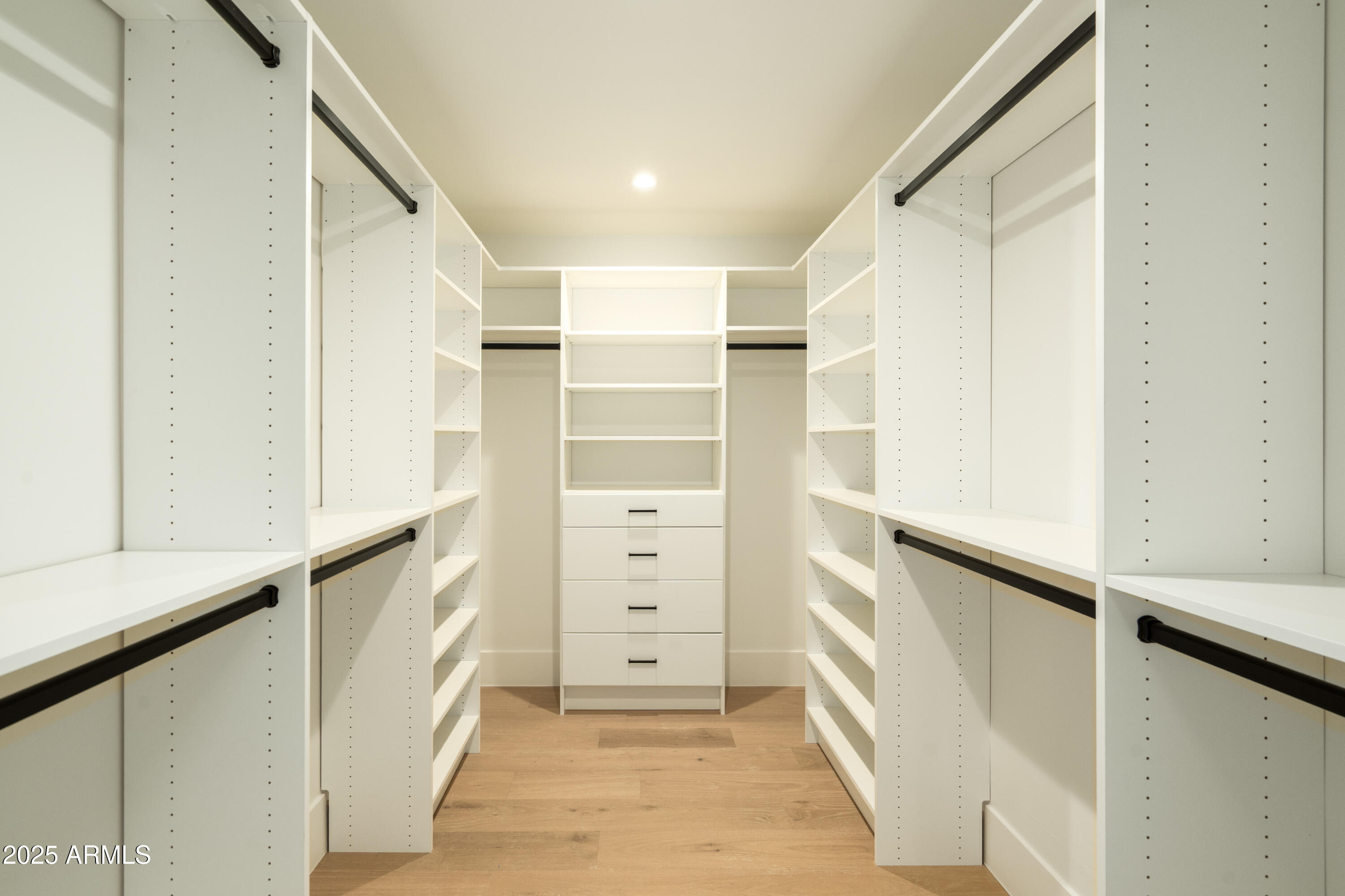 8401 E VISTA DEL LAGO