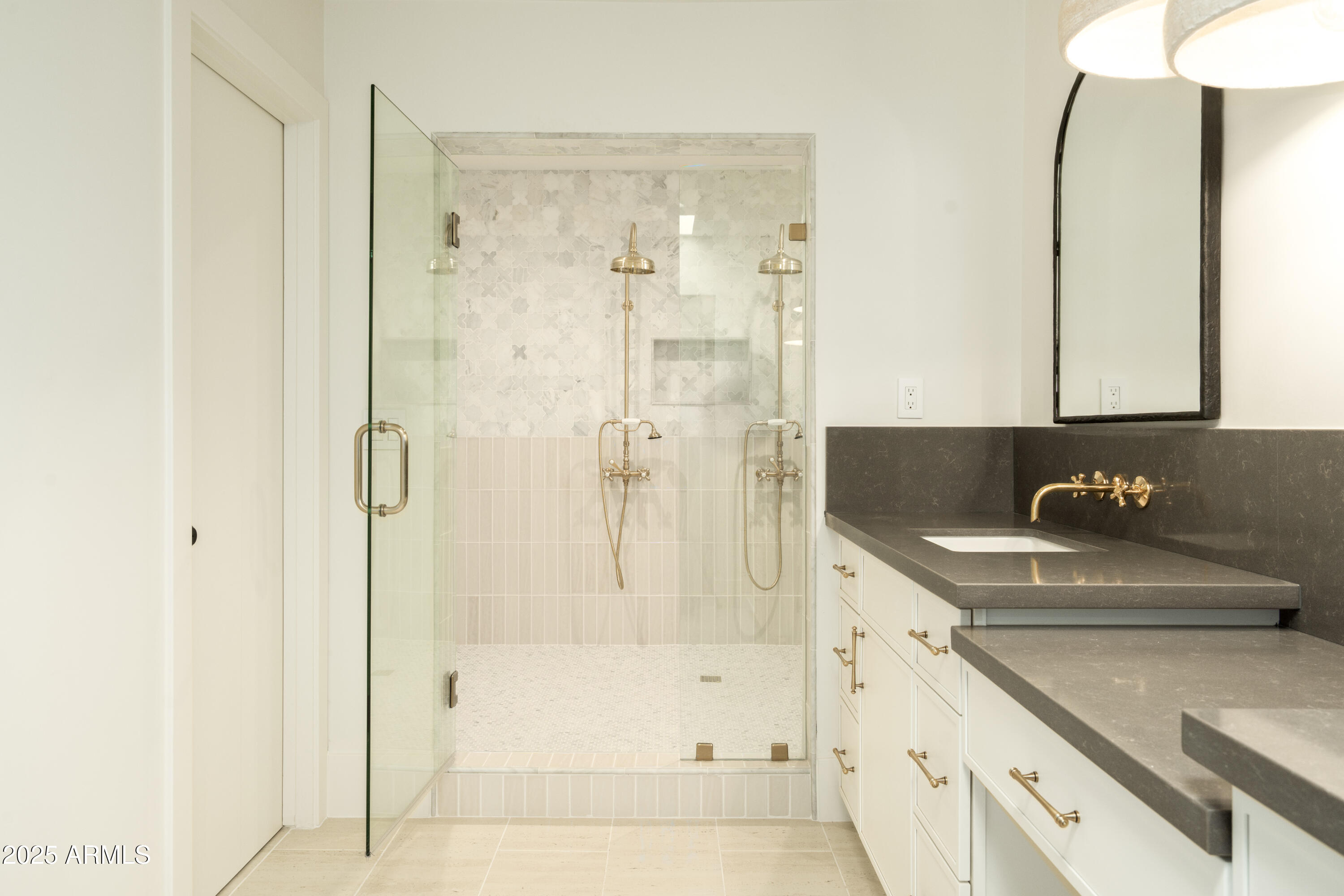 8401 E VISTA DEL LAGO