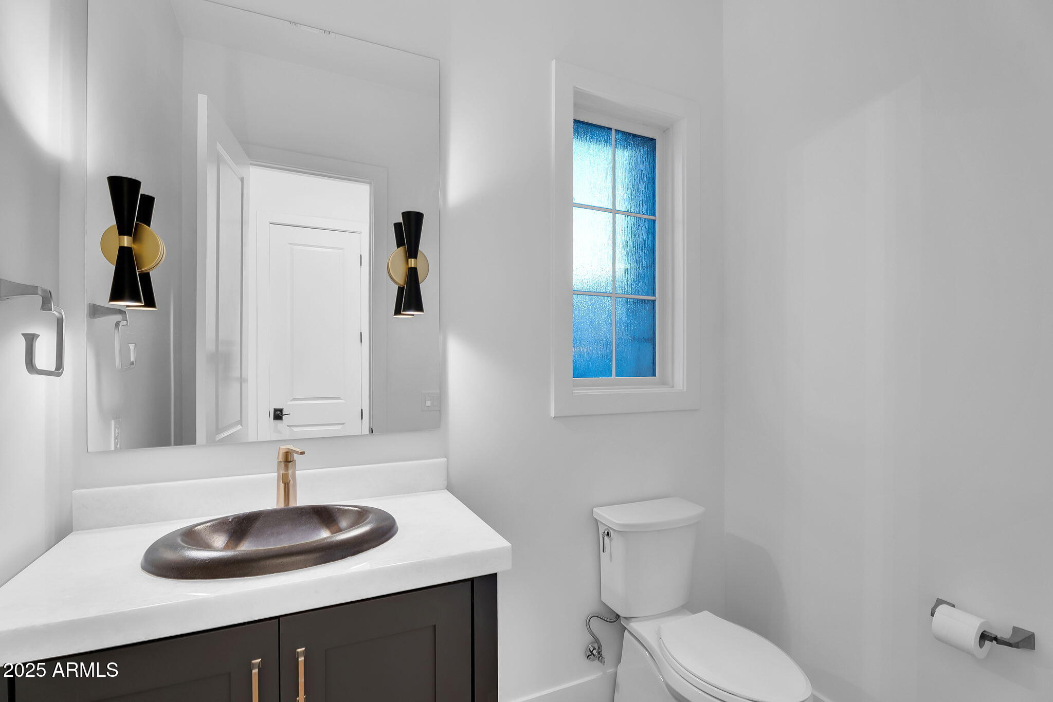 3918 E CRITTENDEN Lane