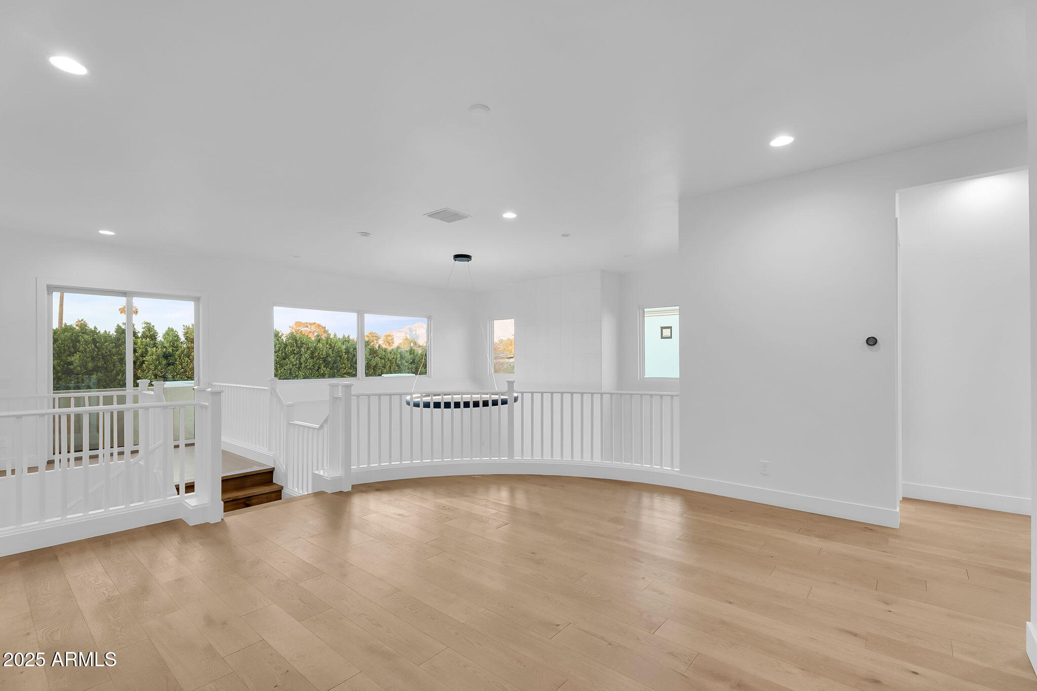 3918 E CRITTENDEN Lane