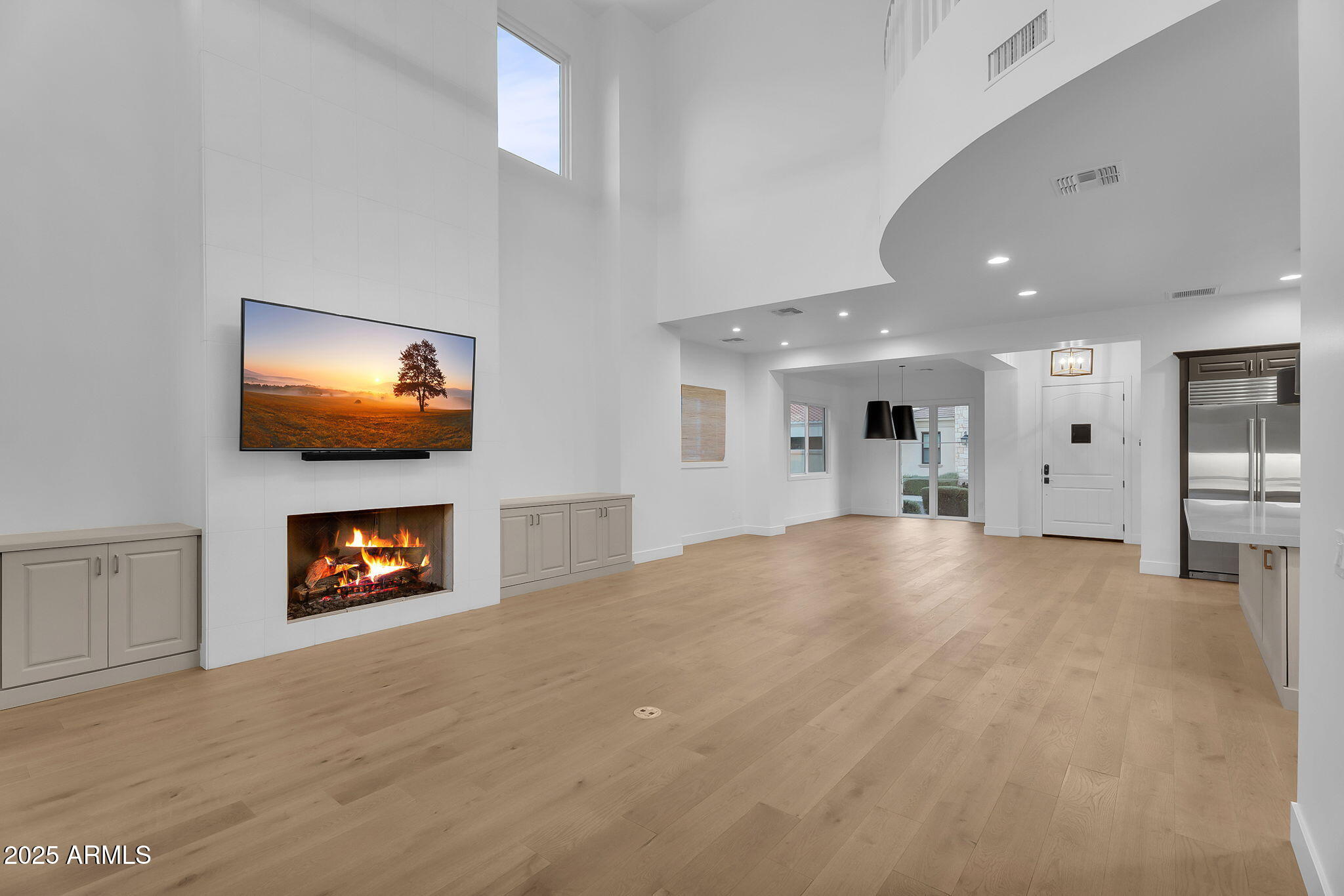 3918 E CRITTENDEN Lane