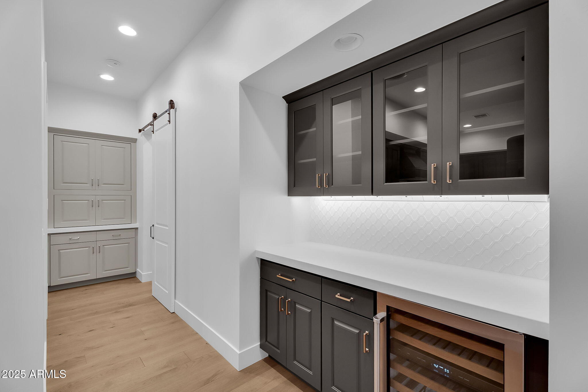 3918 E CRITTENDEN Lane