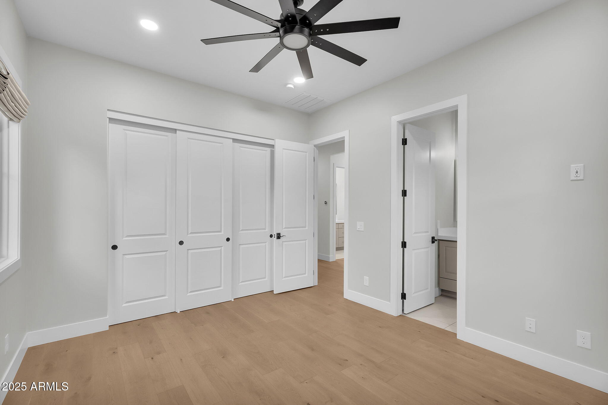 3918 E CRITTENDEN Lane