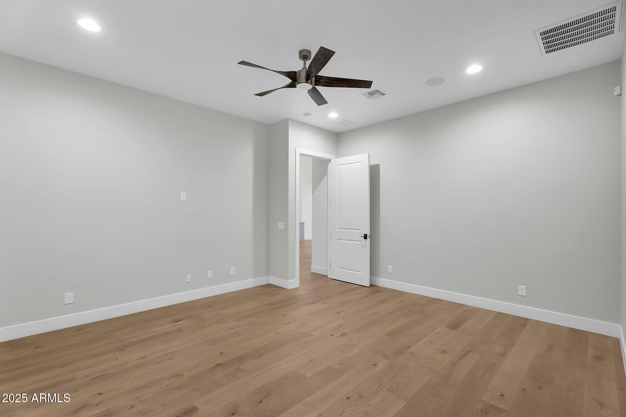 3918 E CRITTENDEN Lane