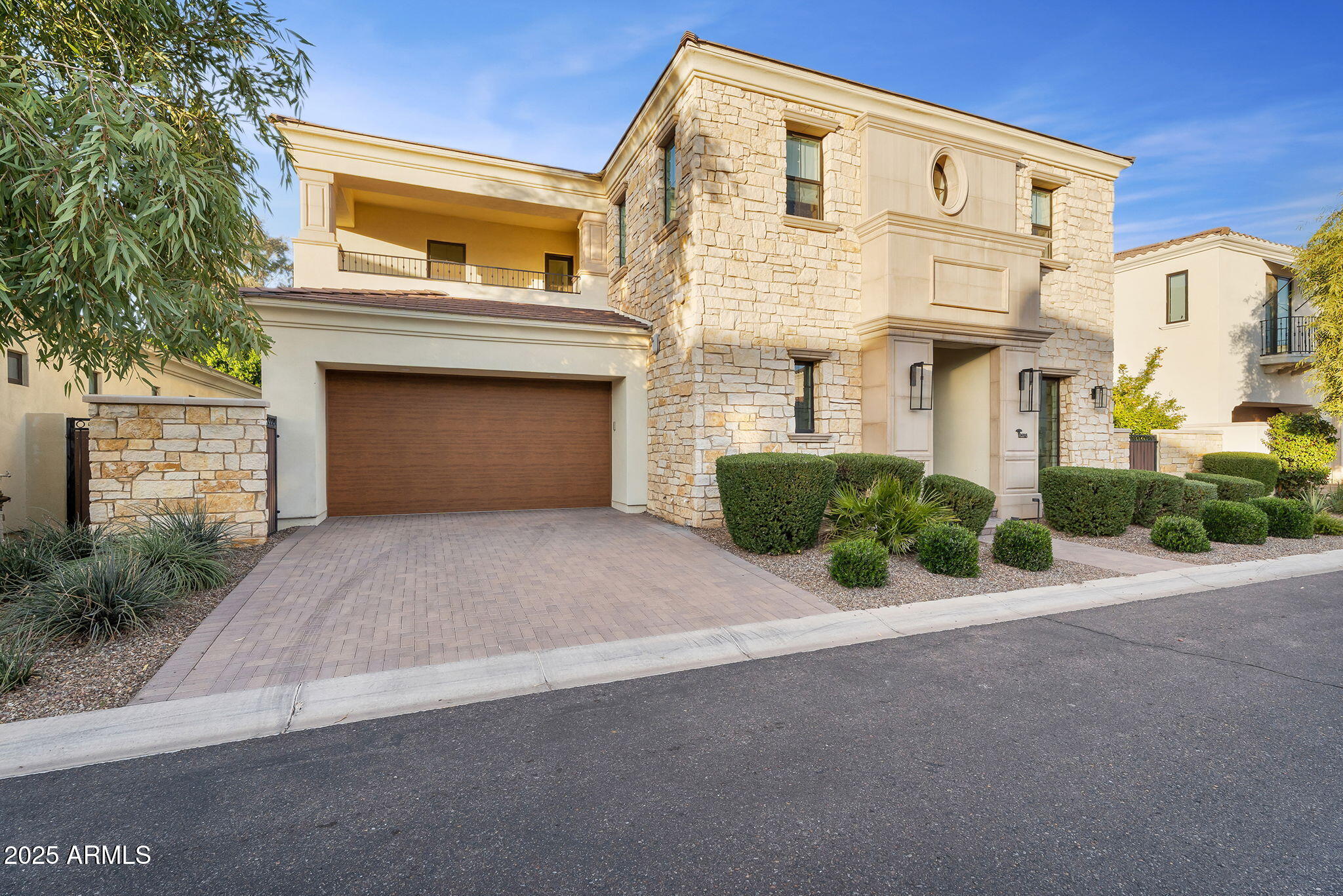 3918 E CRITTENDEN Lane