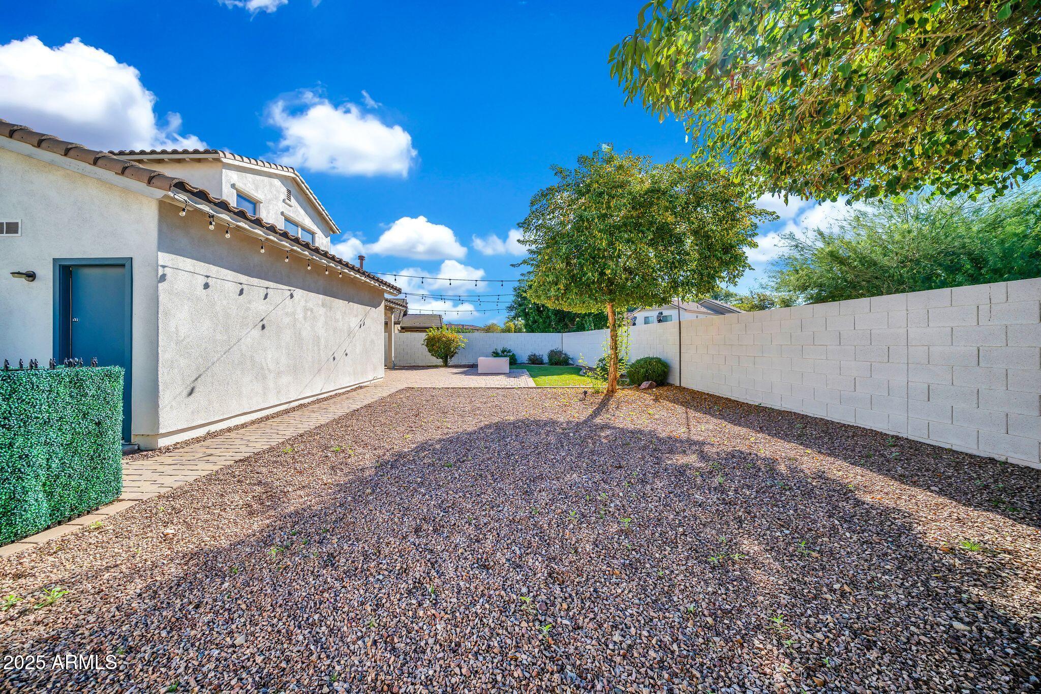 2518 N SAIDE Lane