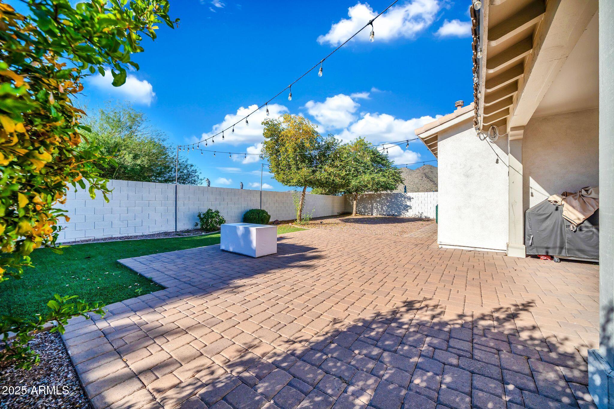 2518 N SAIDE Lane