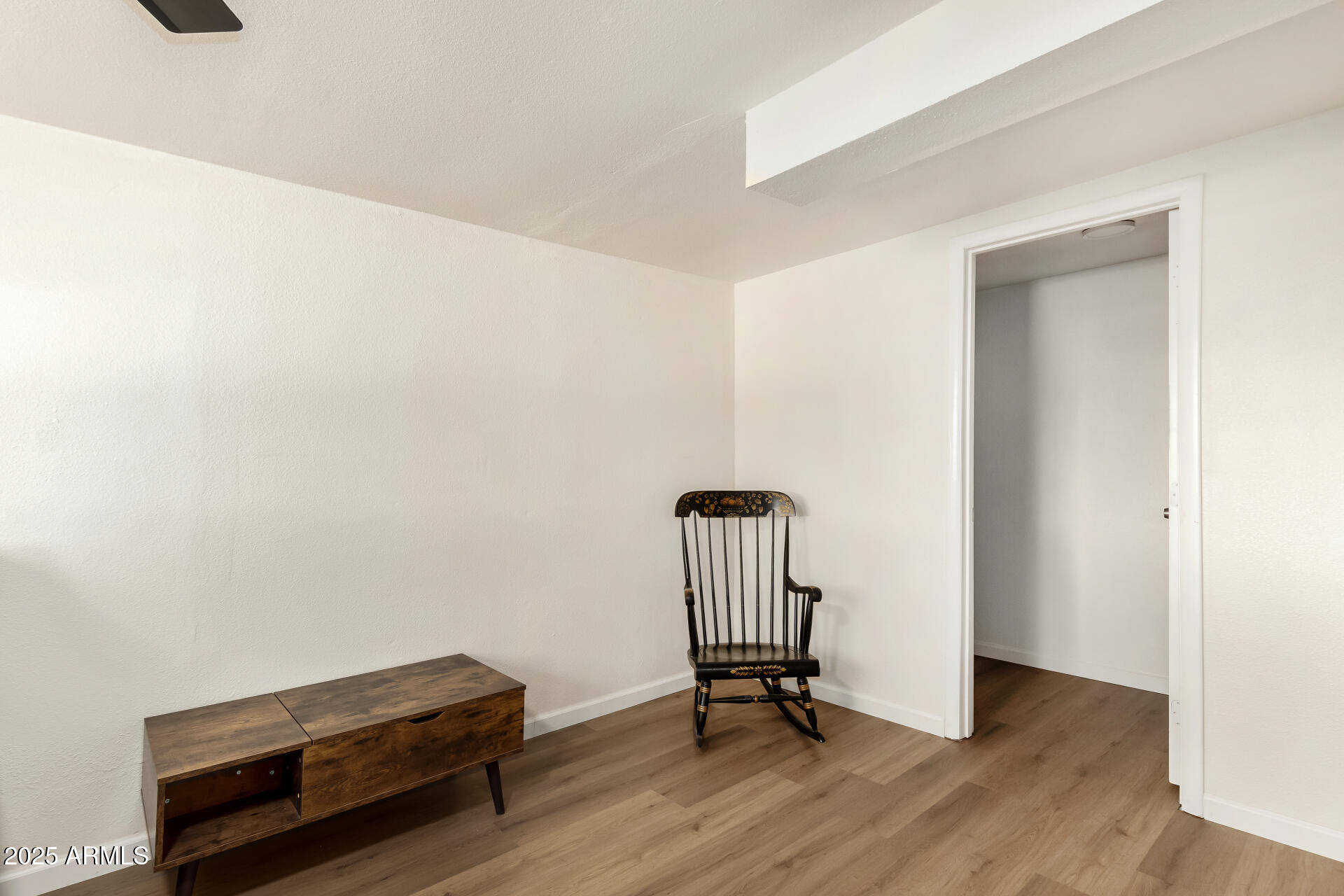 4713 E HIDALGO Avenue