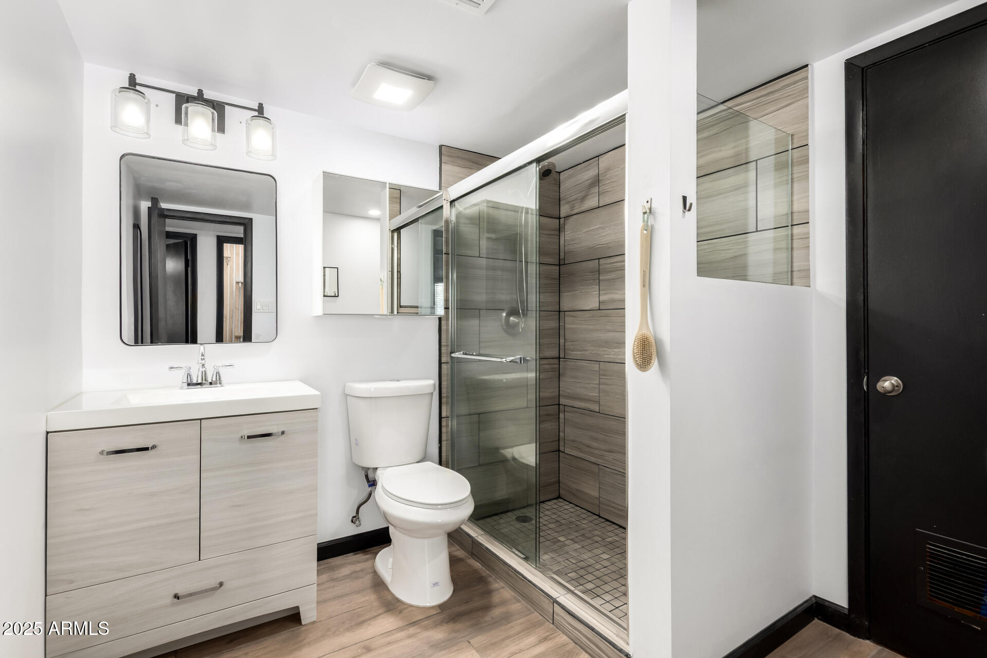 4713 E HIDALGO Avenue