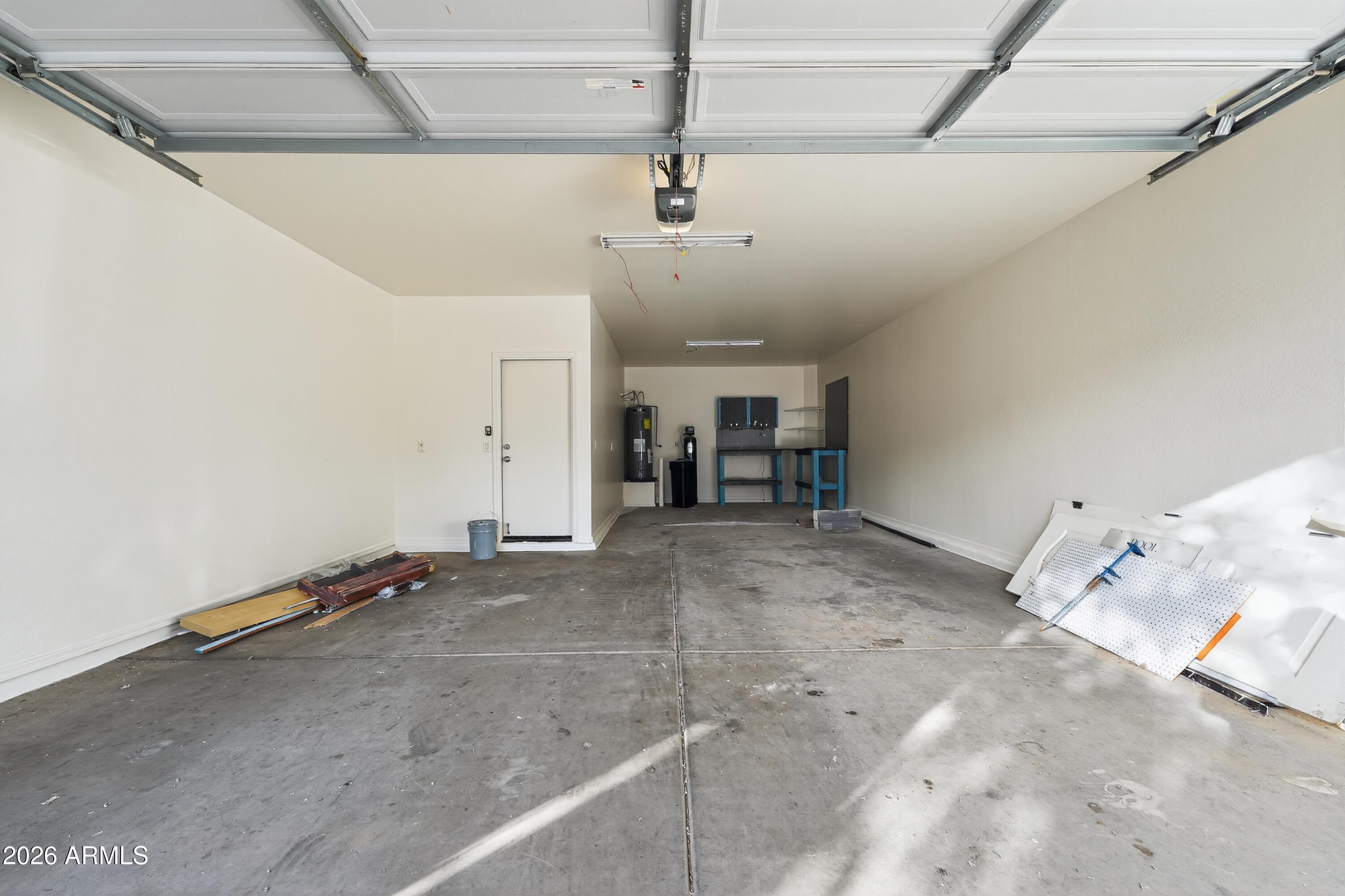 3850 E Longhorn Street