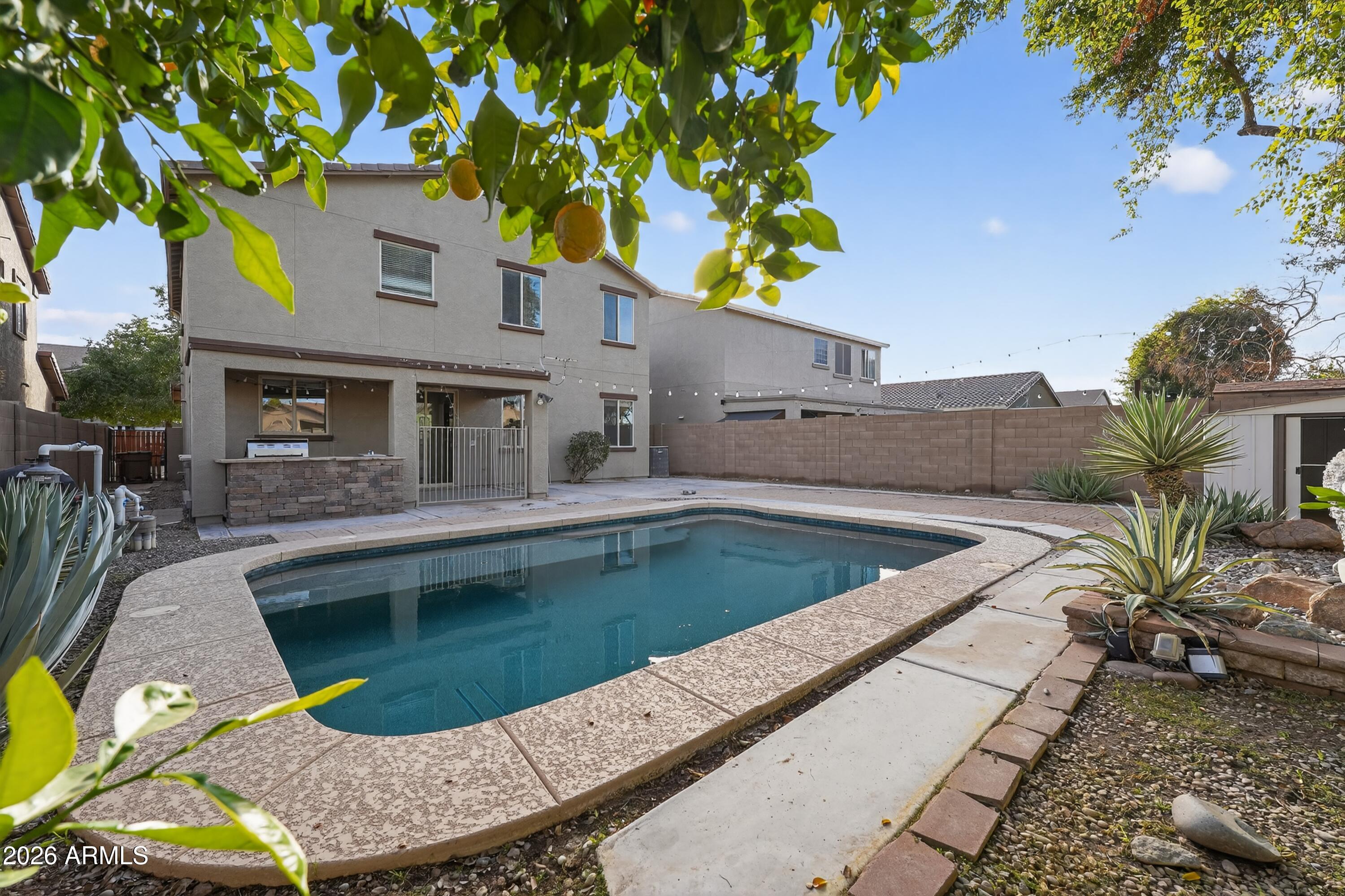 3850 E Longhorn Street