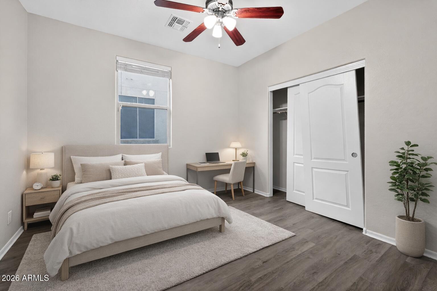 3850 E Longhorn Street