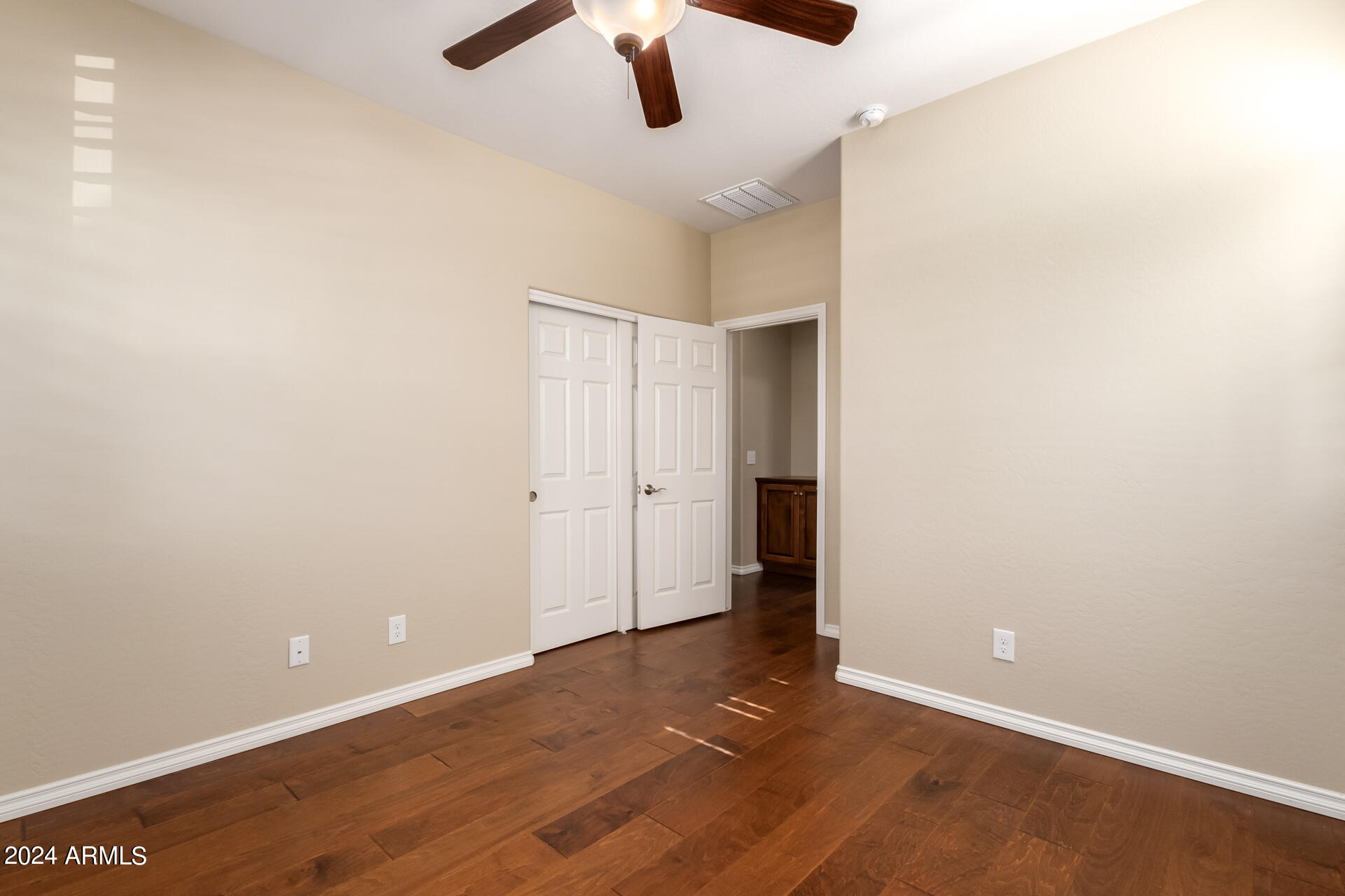 120 E CAMELLIA Way
