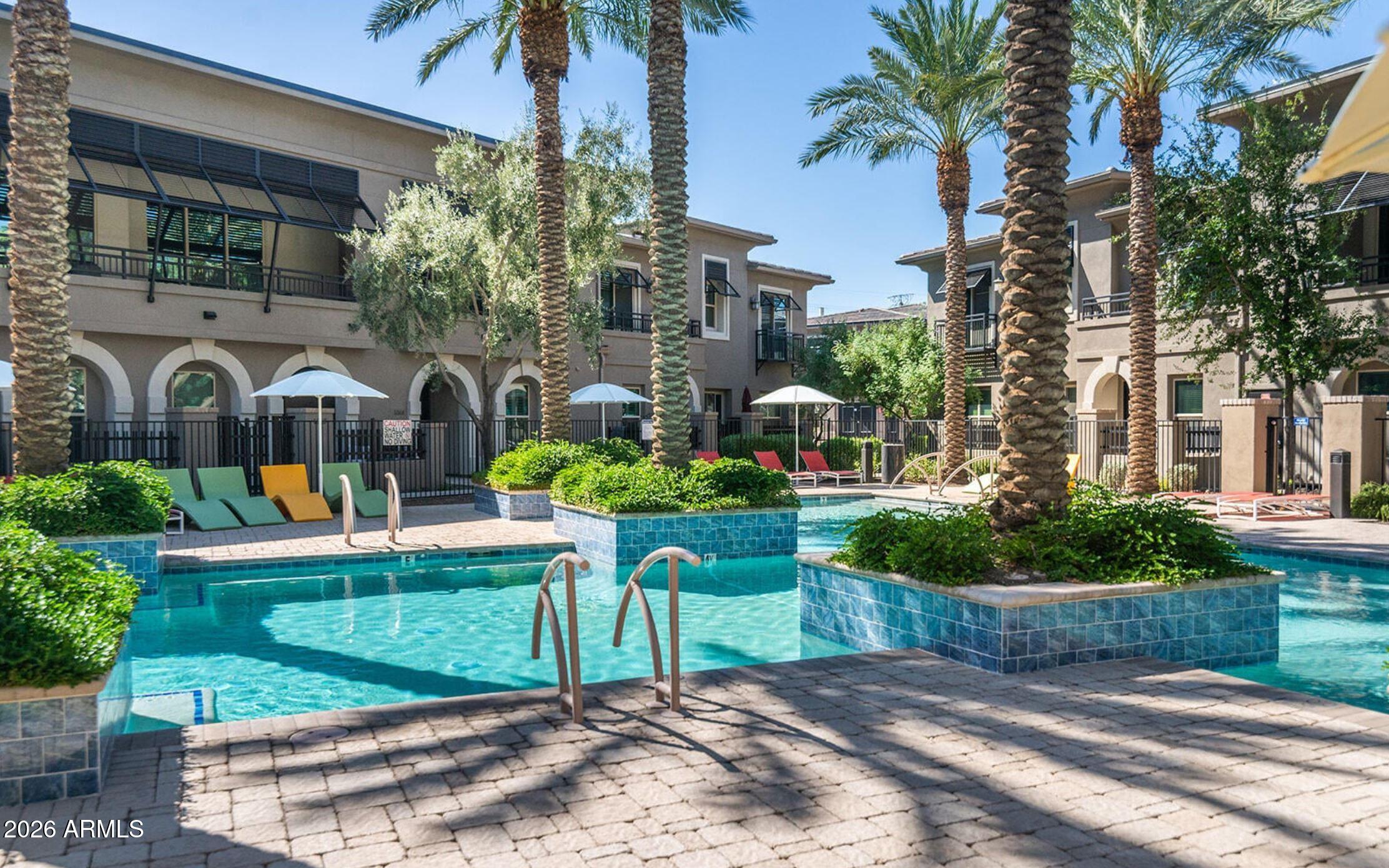 6565 E THOMAS Road 1049