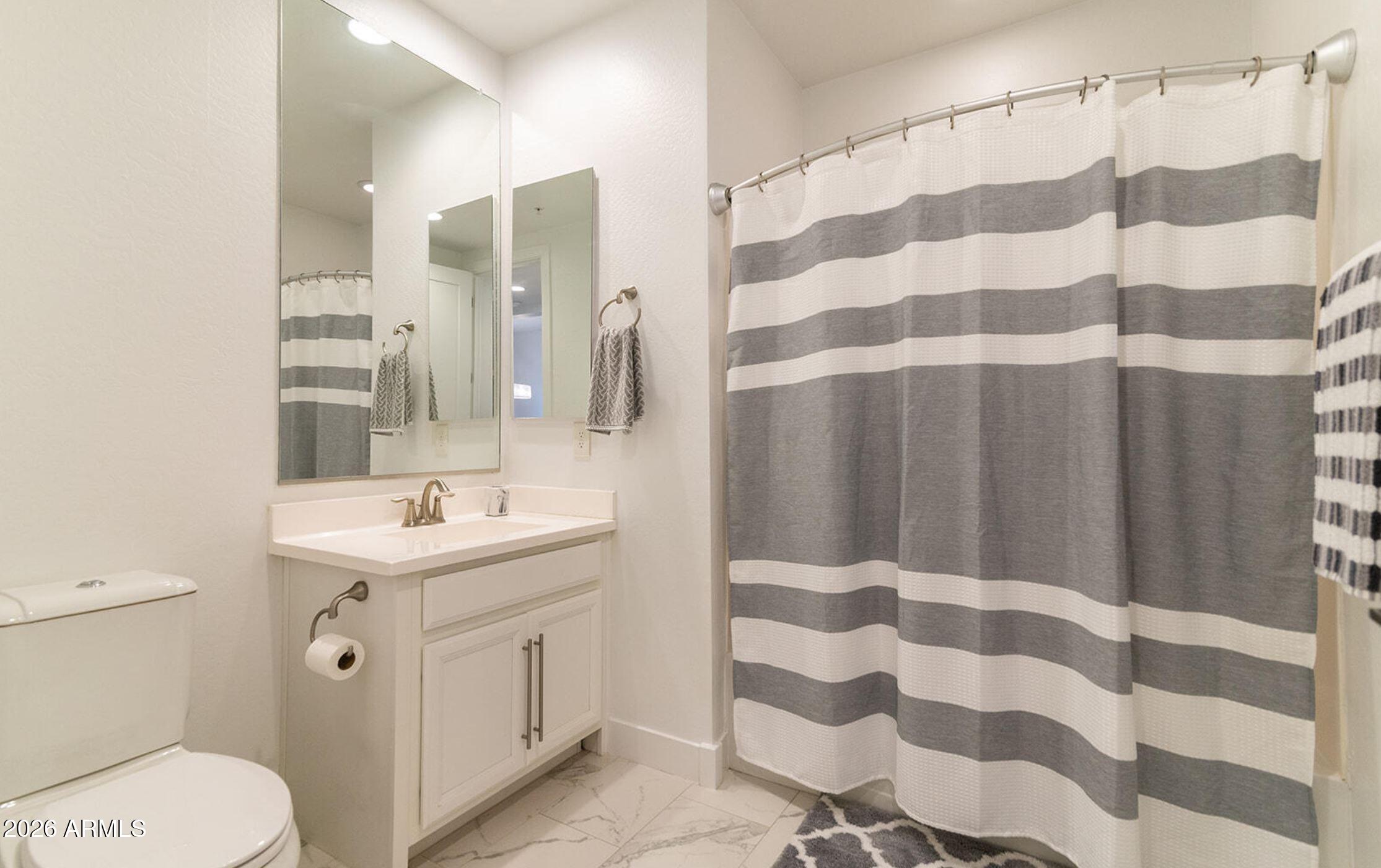 6565 E THOMAS Road 1049