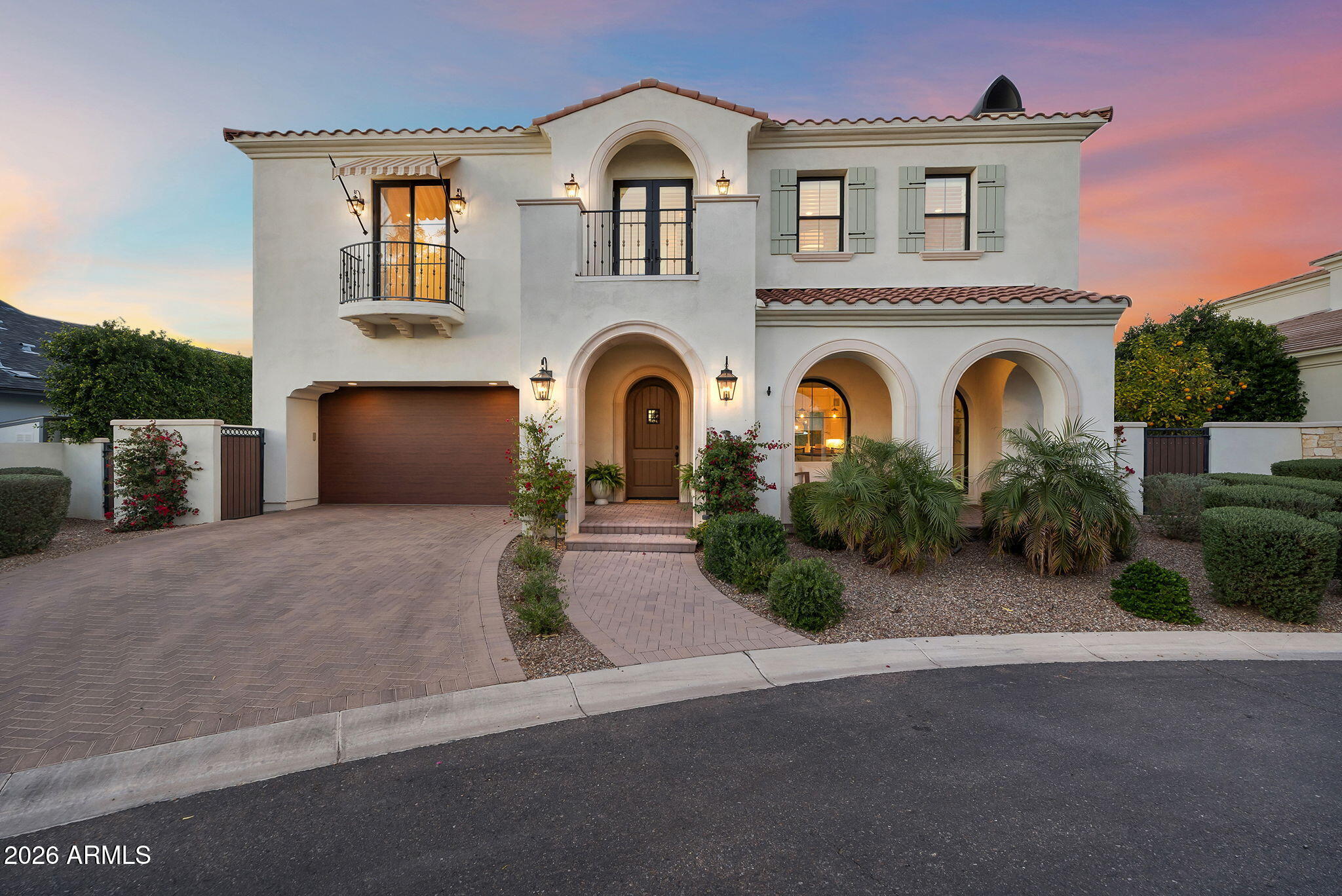 3906 E CRITTENDEN Lane