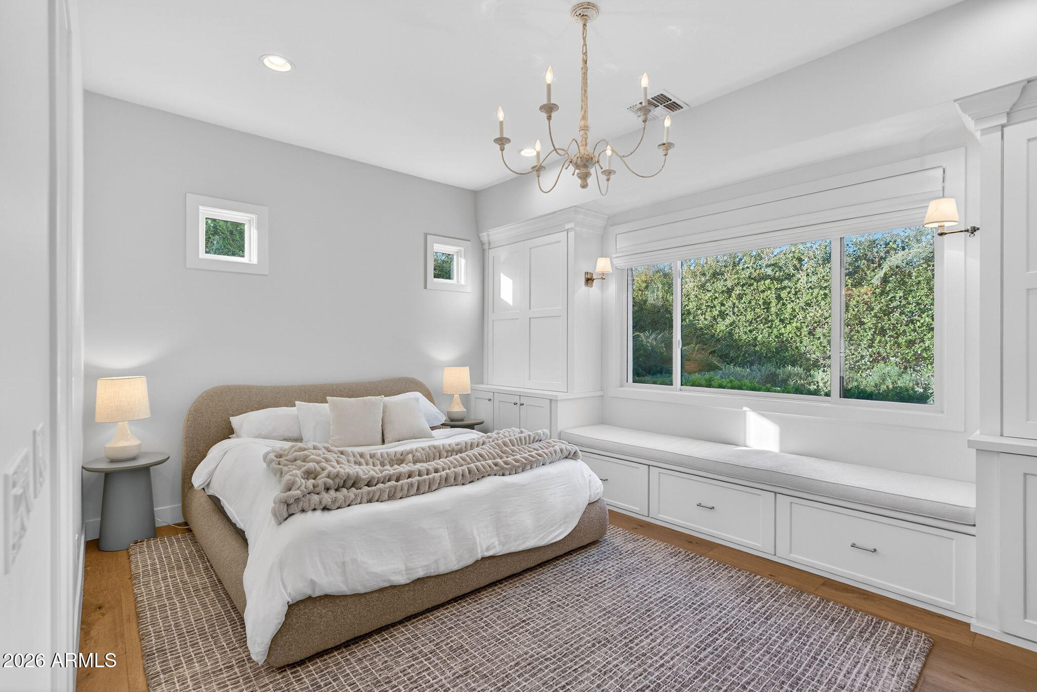 3906 E CRITTENDEN Lane