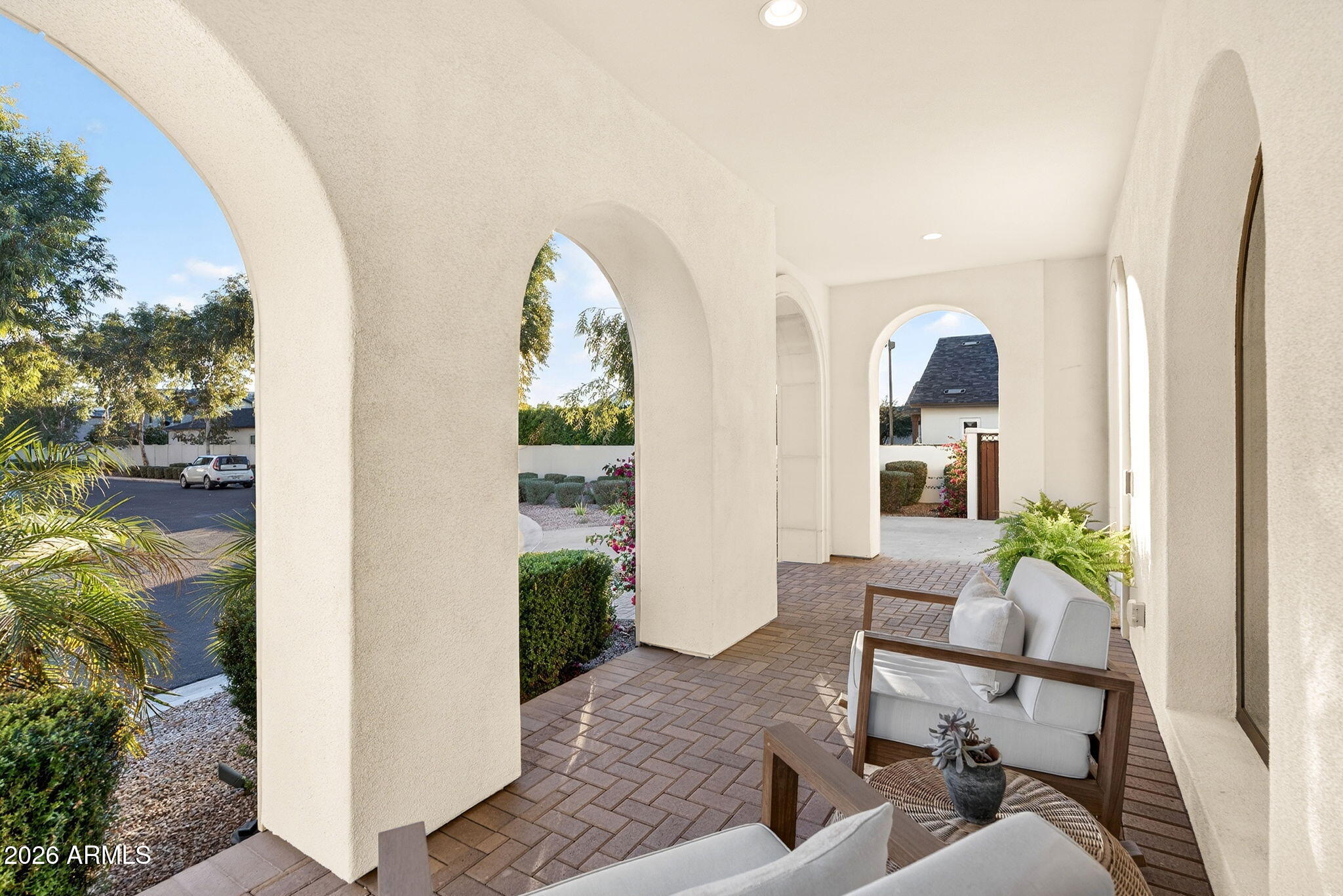 3906 E CRITTENDEN Lane