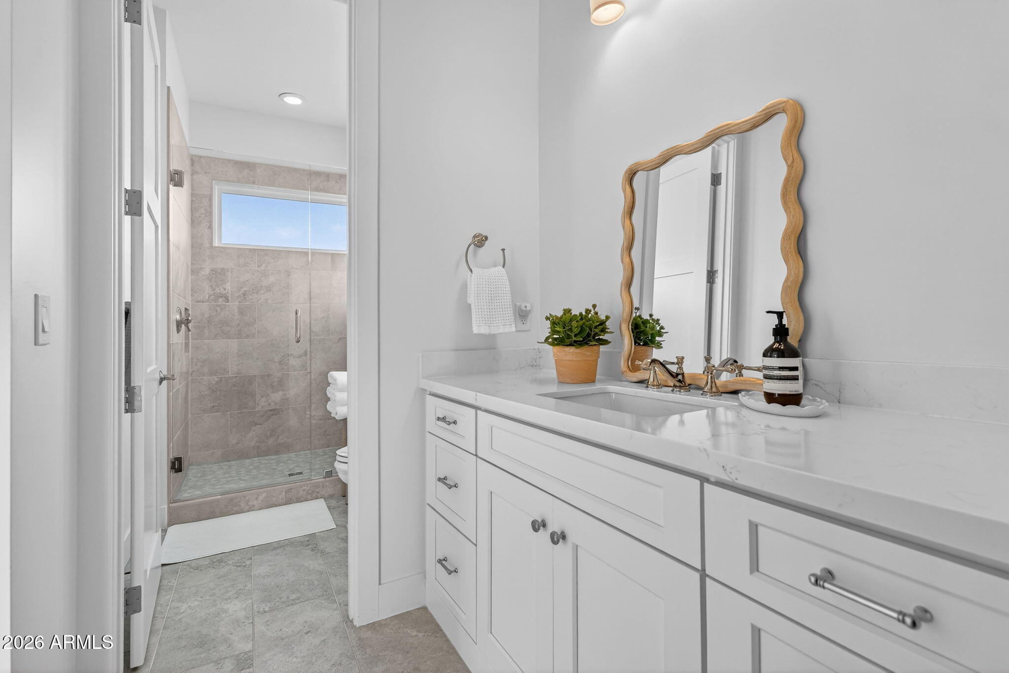 3906 E CRITTENDEN Lane