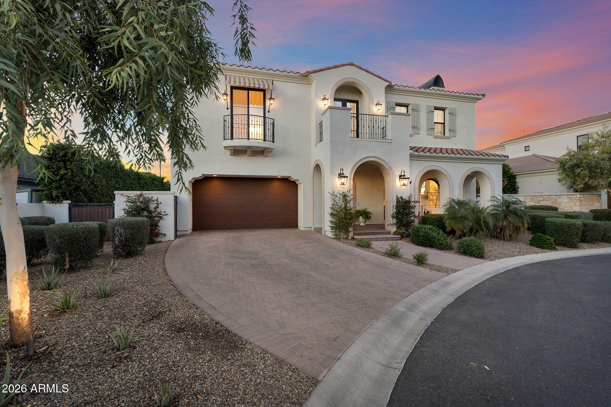 3906 E CRITTENDEN Lane