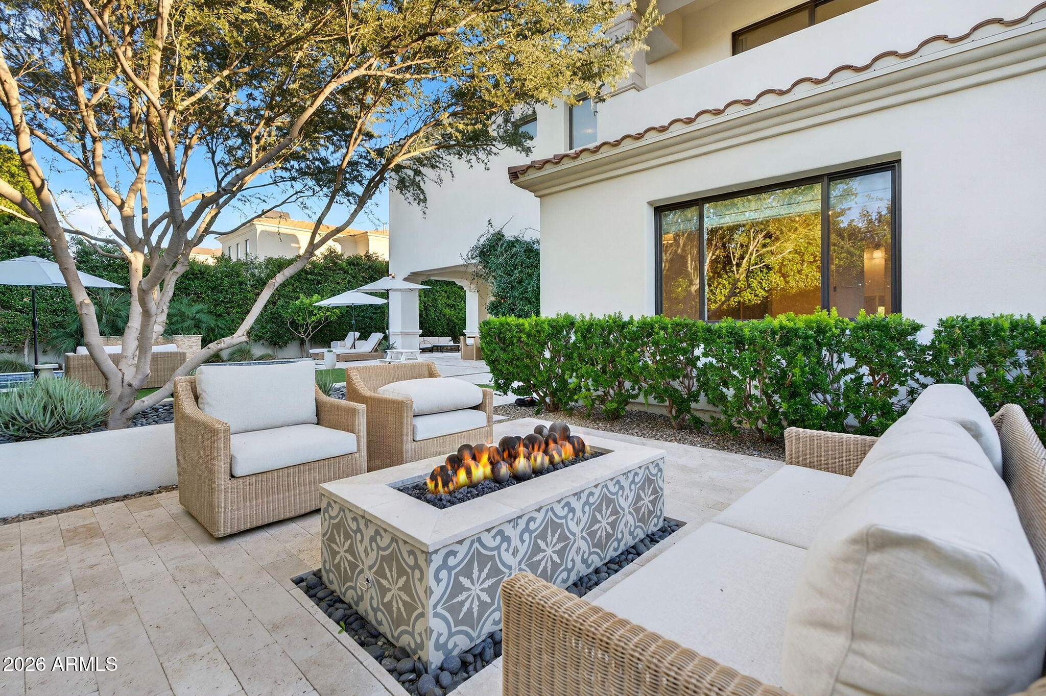 3906 E CRITTENDEN Lane