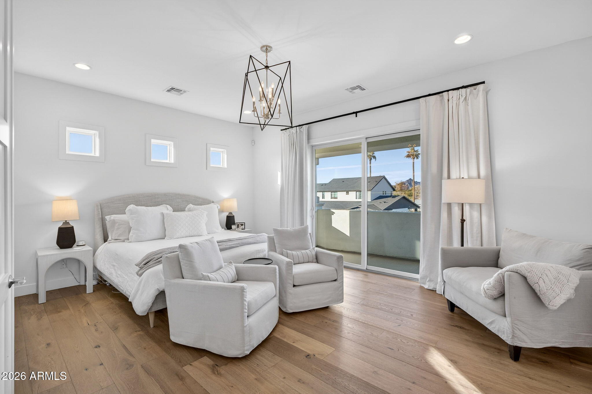 3906 E CRITTENDEN Lane