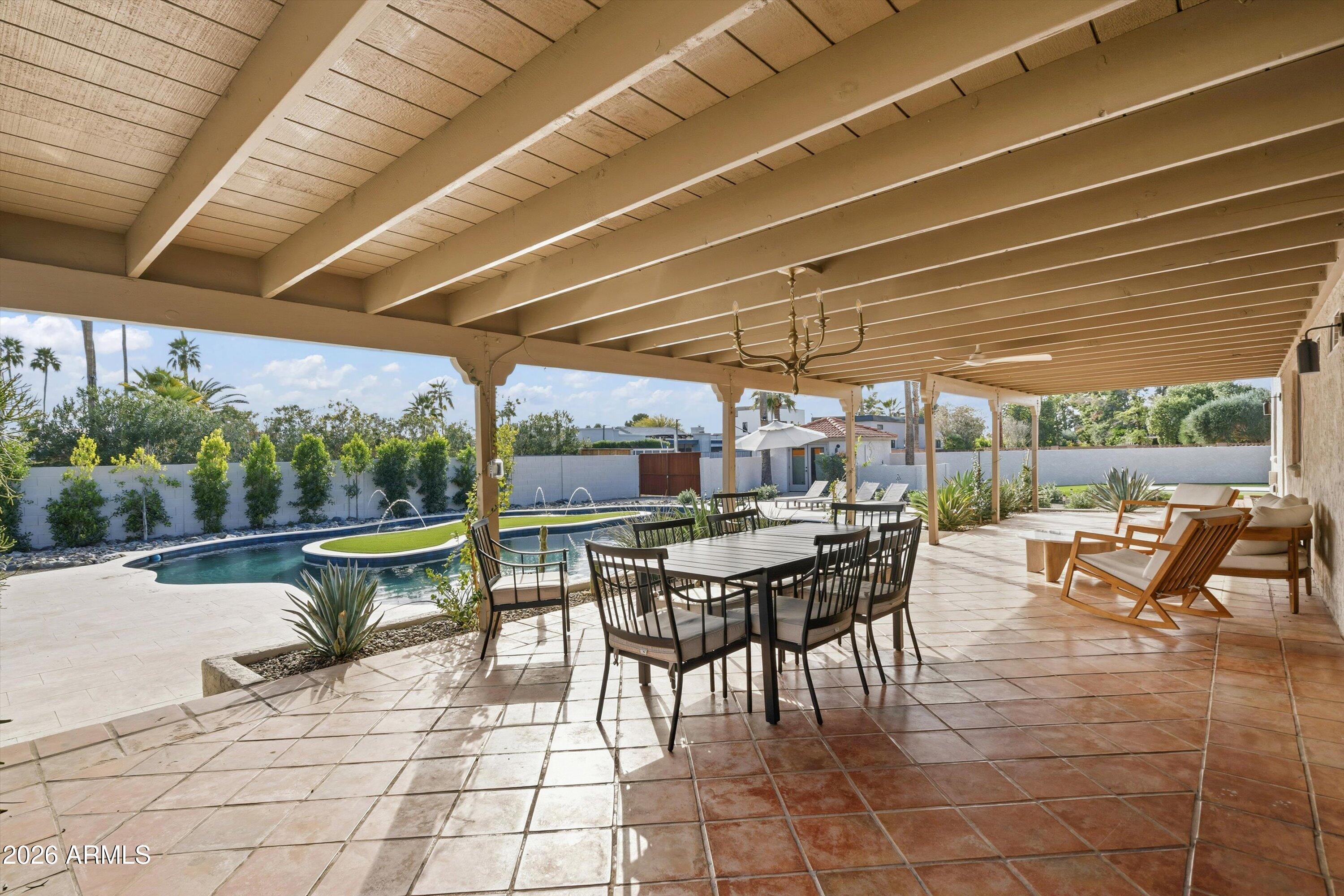 7001 E THUNDERBIRD Road