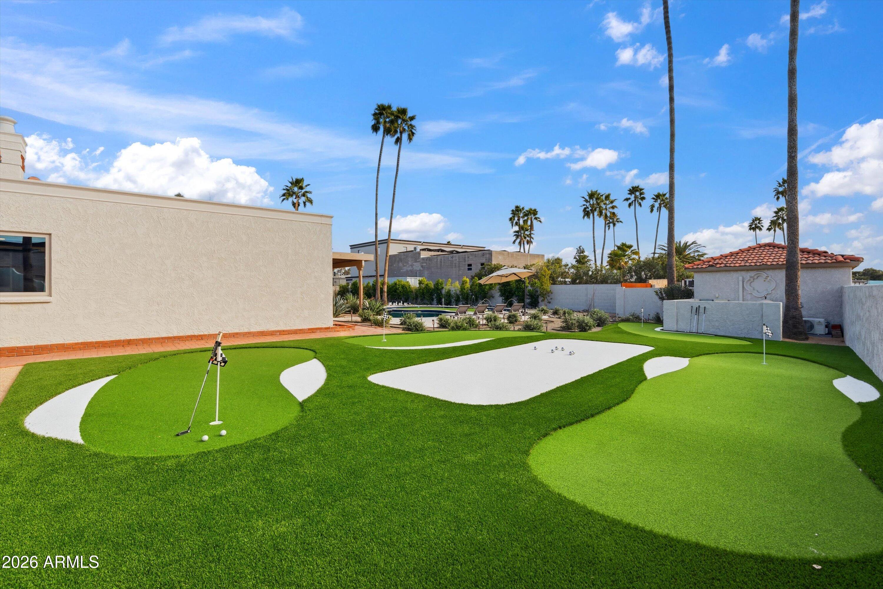 7001 E THUNDERBIRD Road