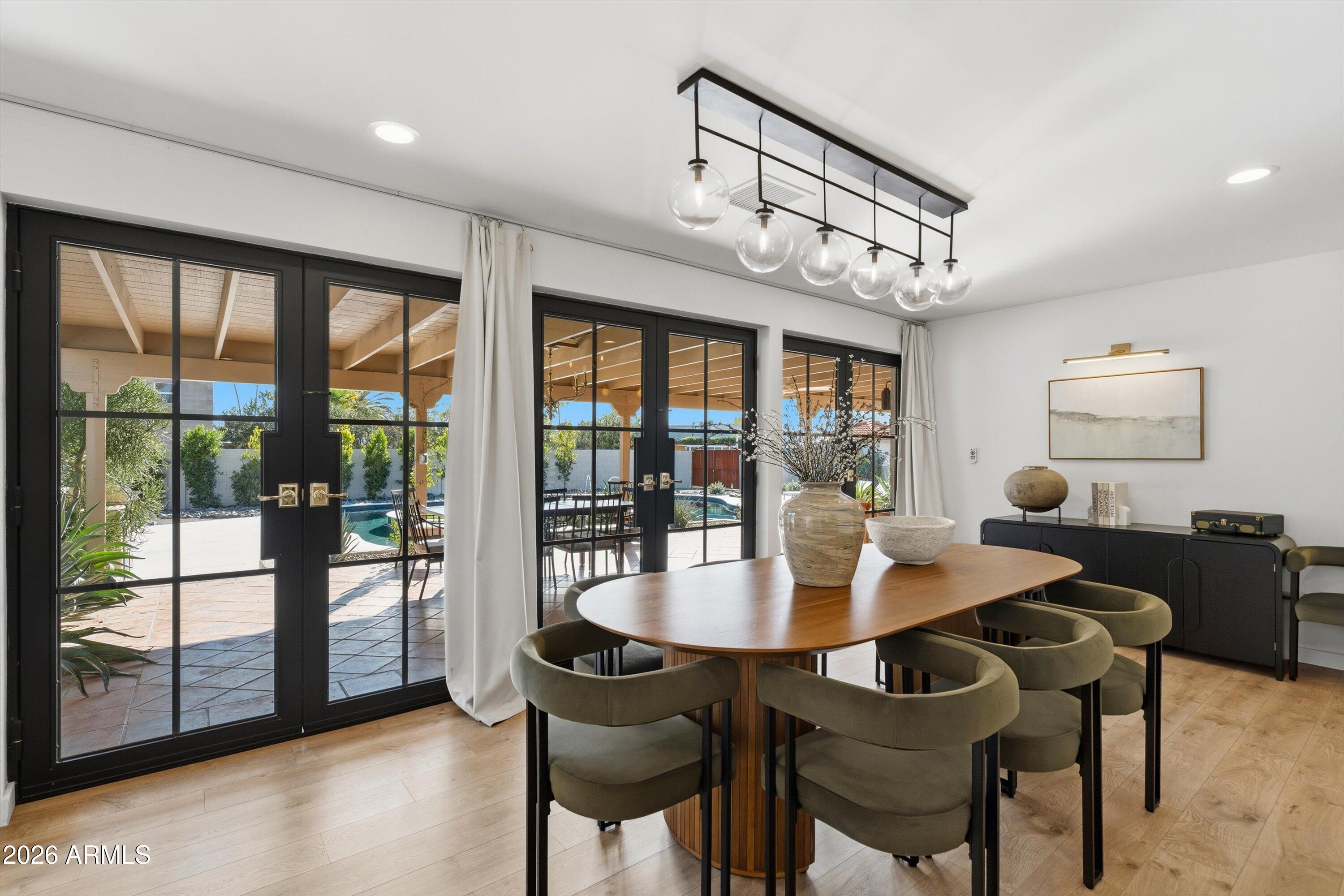 7001 E THUNDERBIRD Road