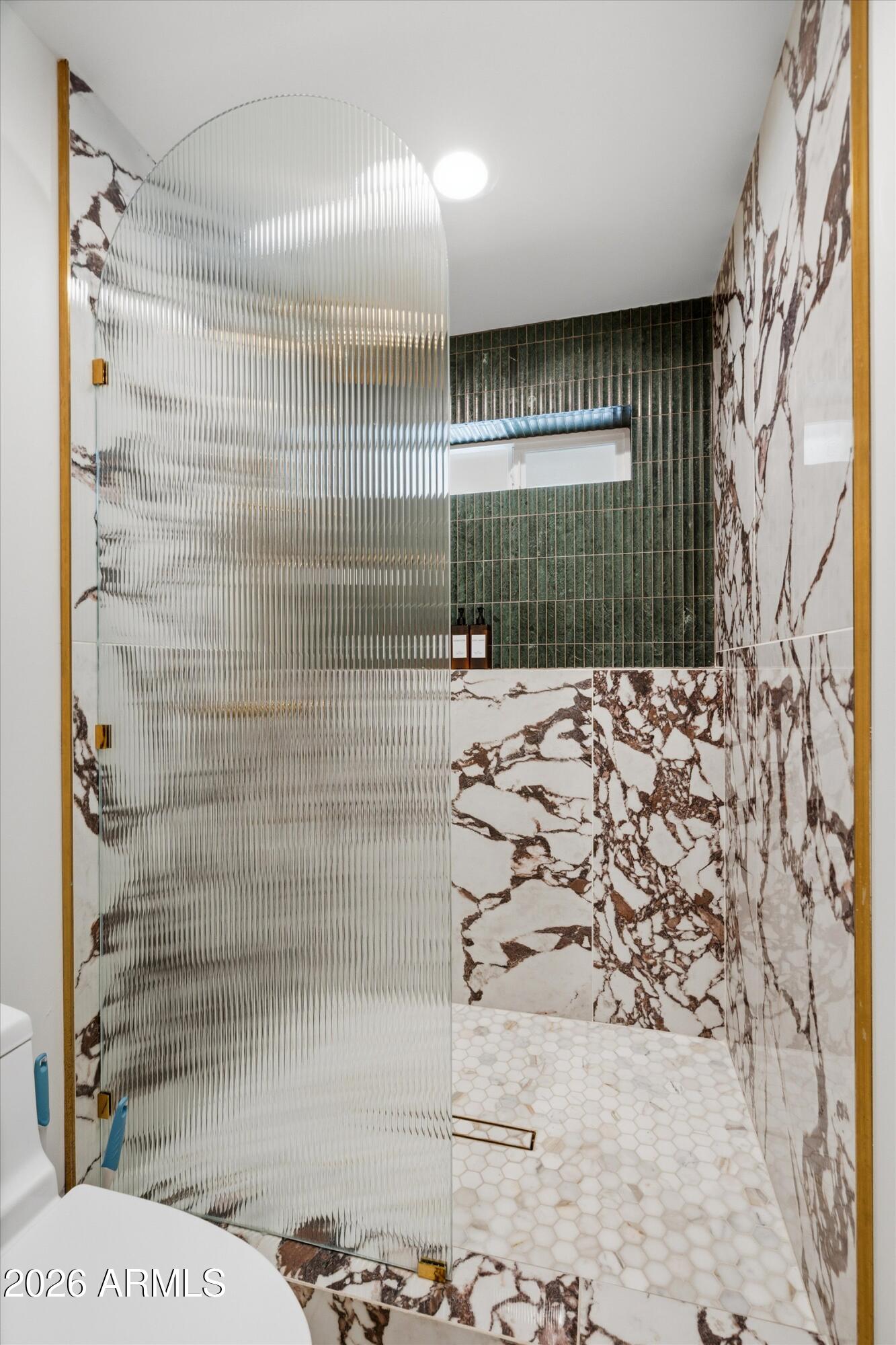 7001 E THUNDERBIRD Road