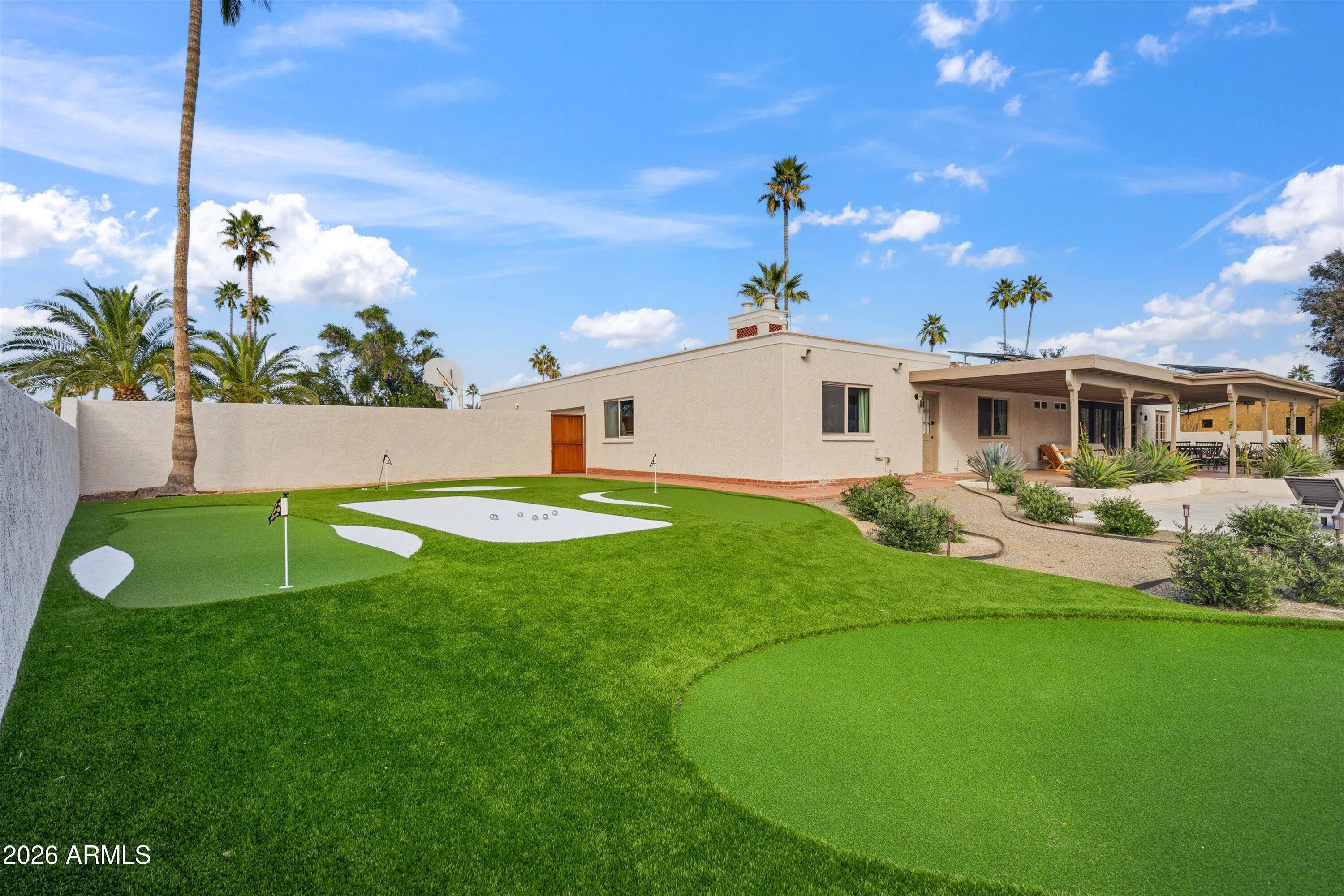 7001 E THUNDERBIRD Road