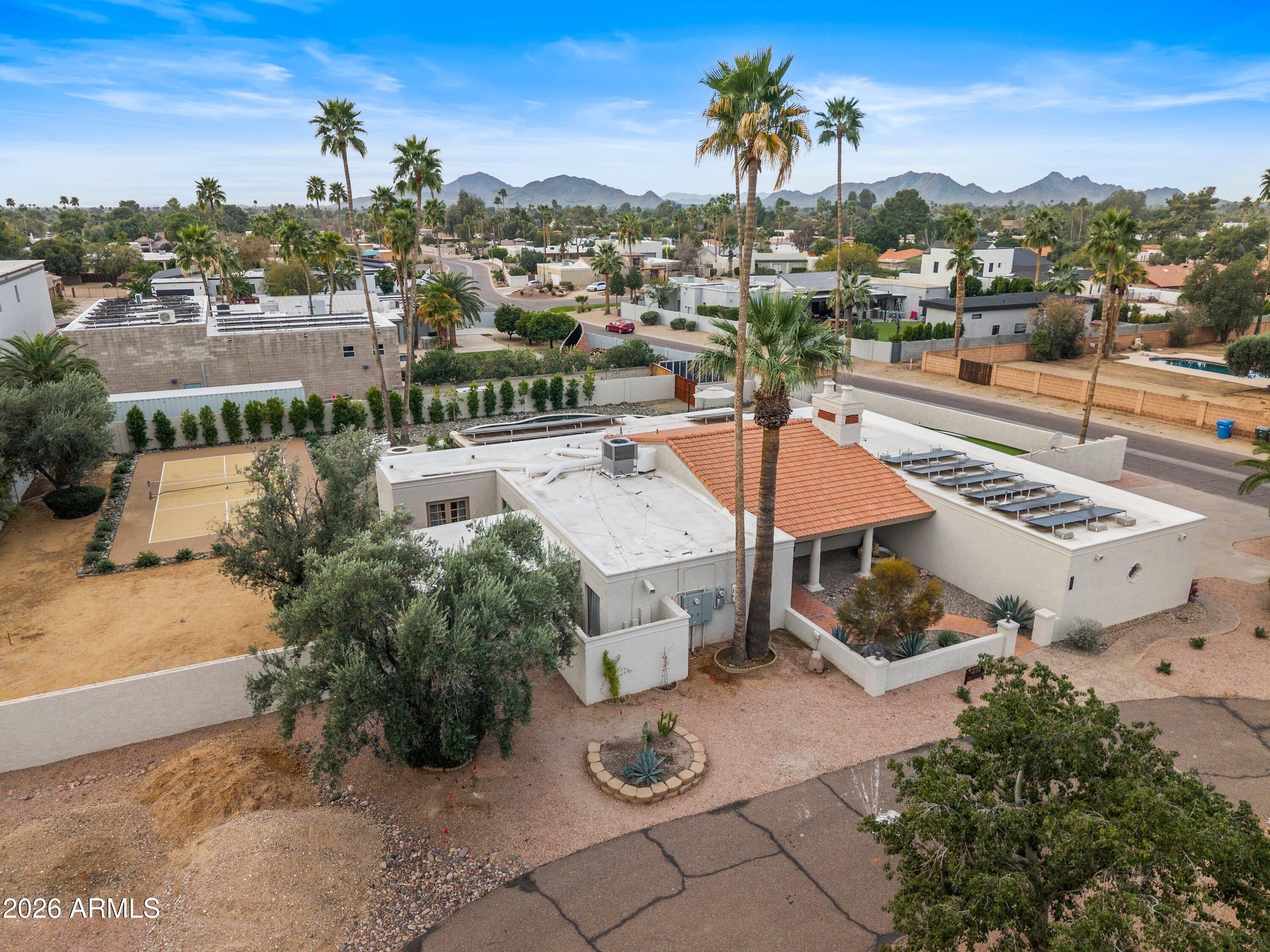 7001 E THUNDERBIRD Road