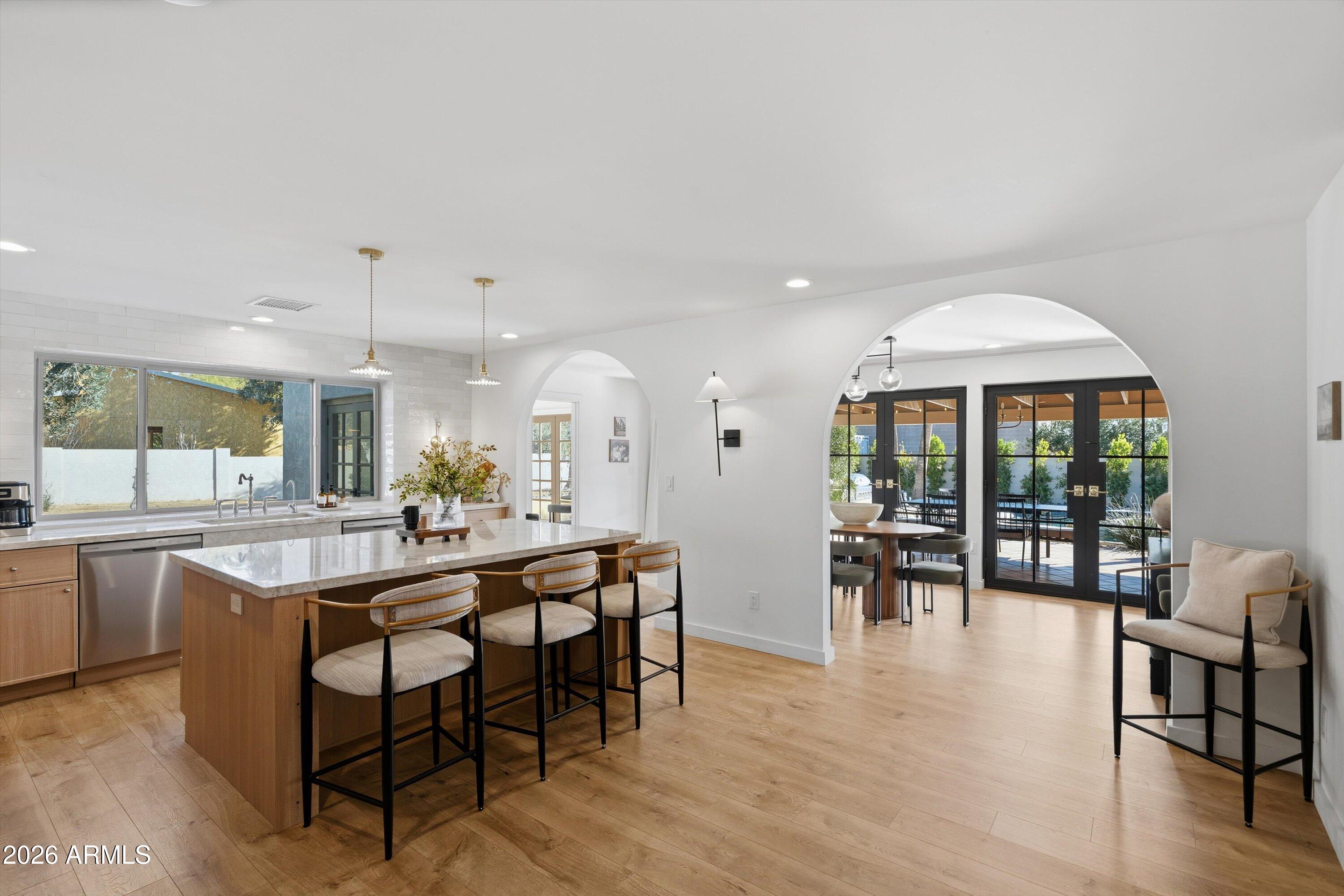 7001 E THUNDERBIRD Road