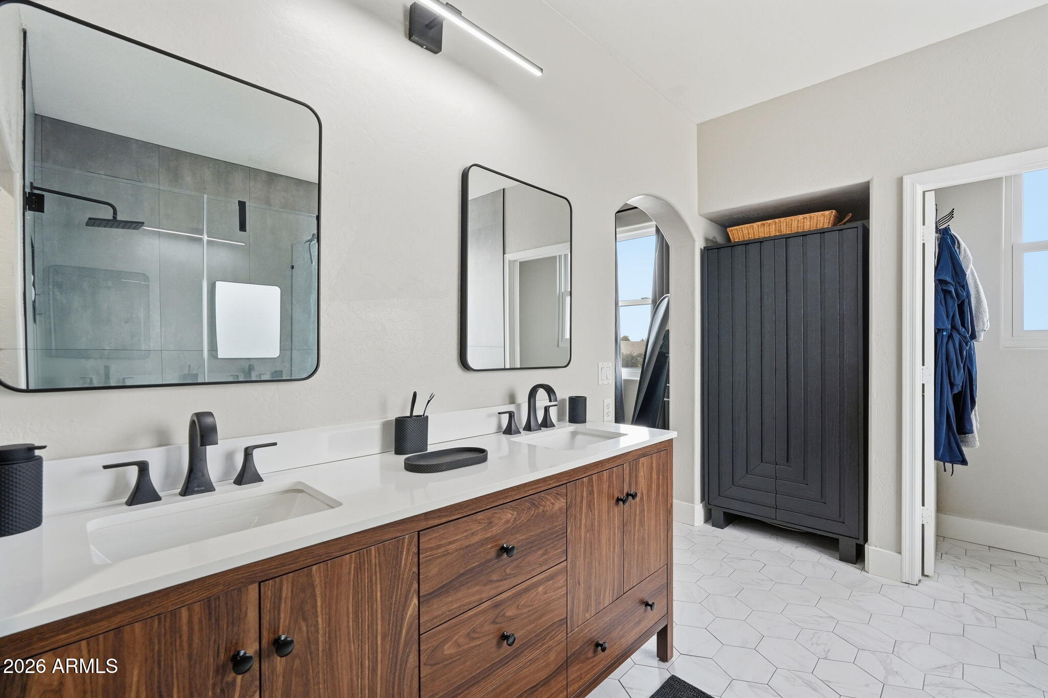 6300 S BLACK HILLS Way