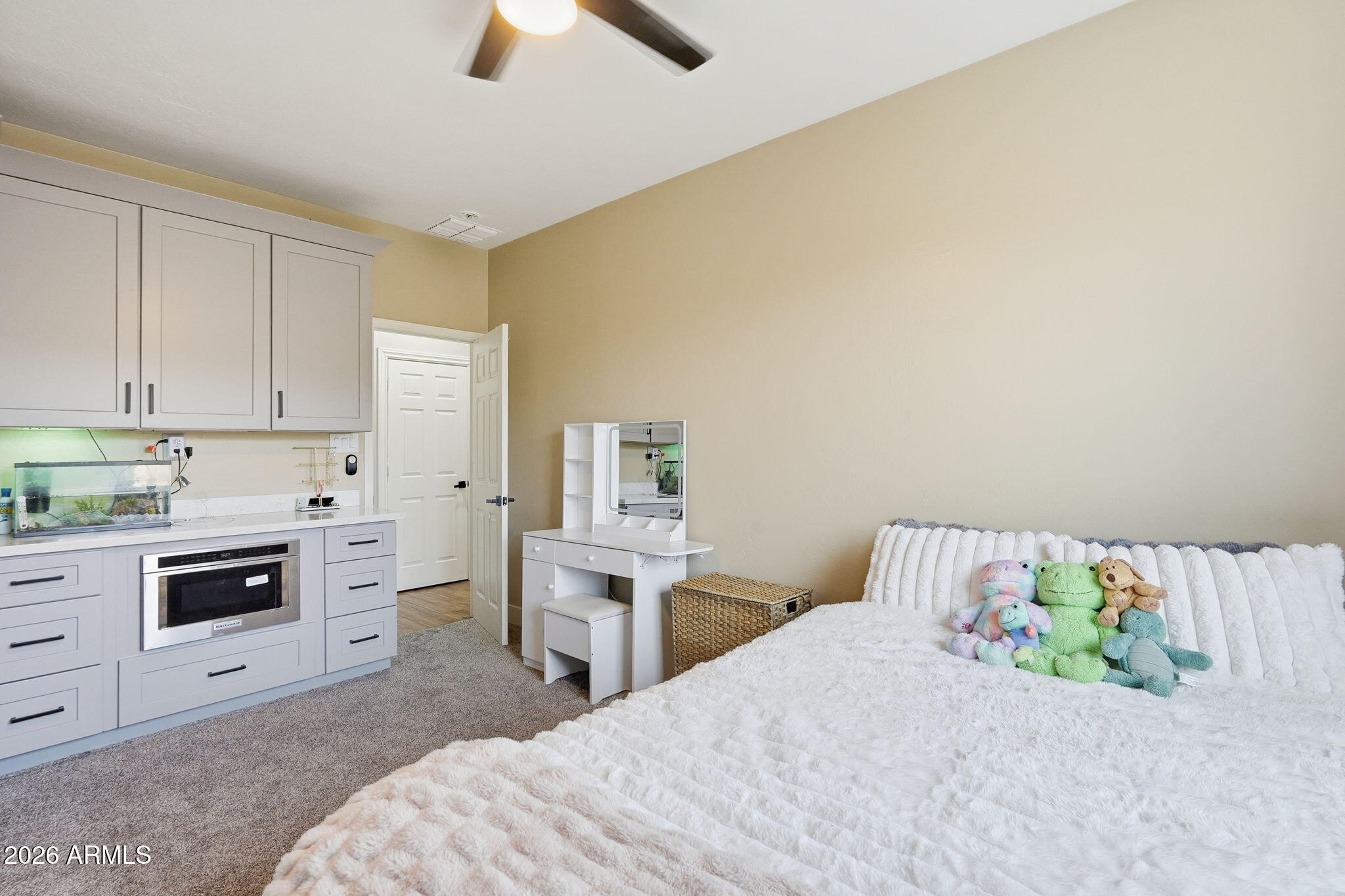 6300 S BLACK HILLS Way