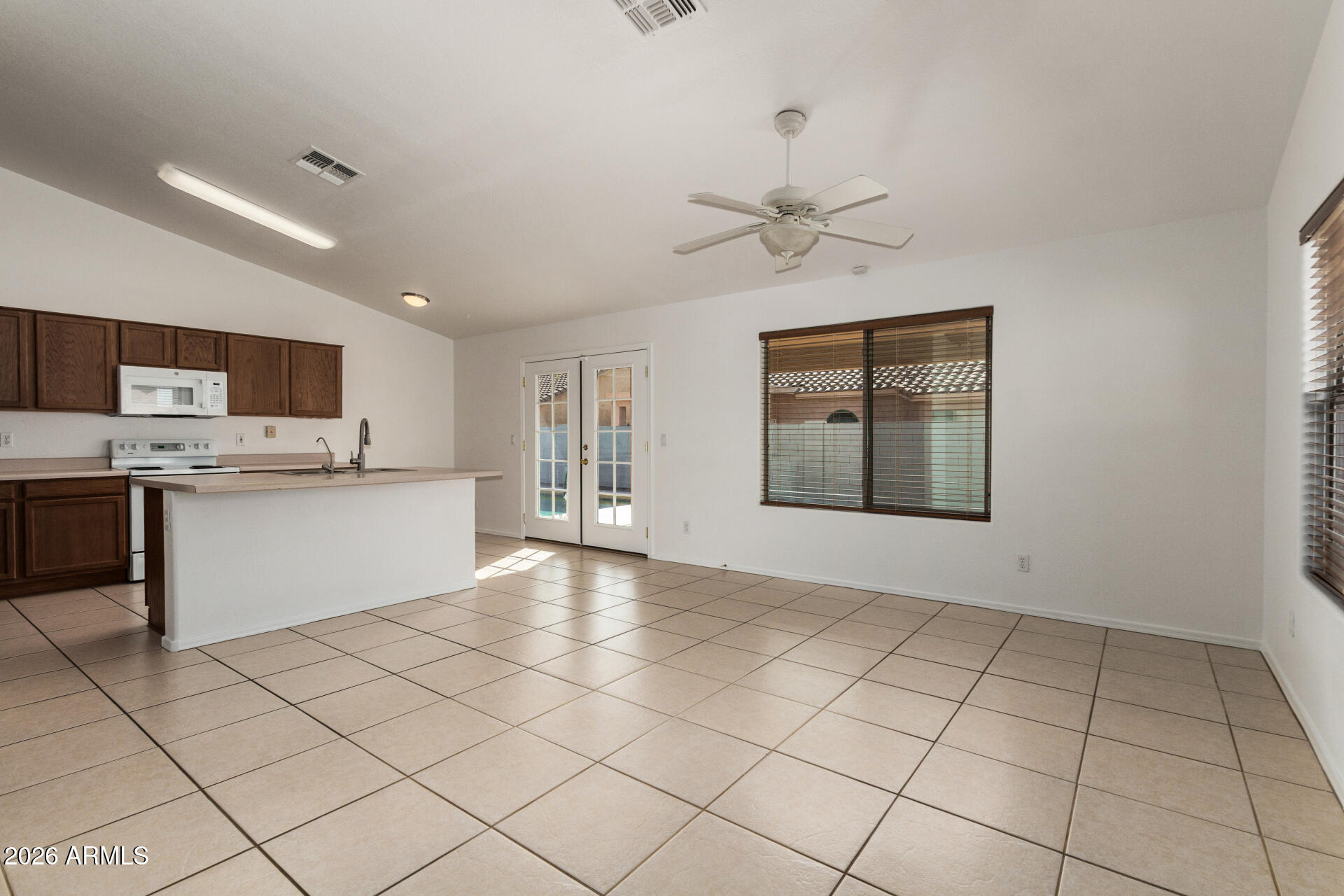 625 E RANCHO VIEJO Loop