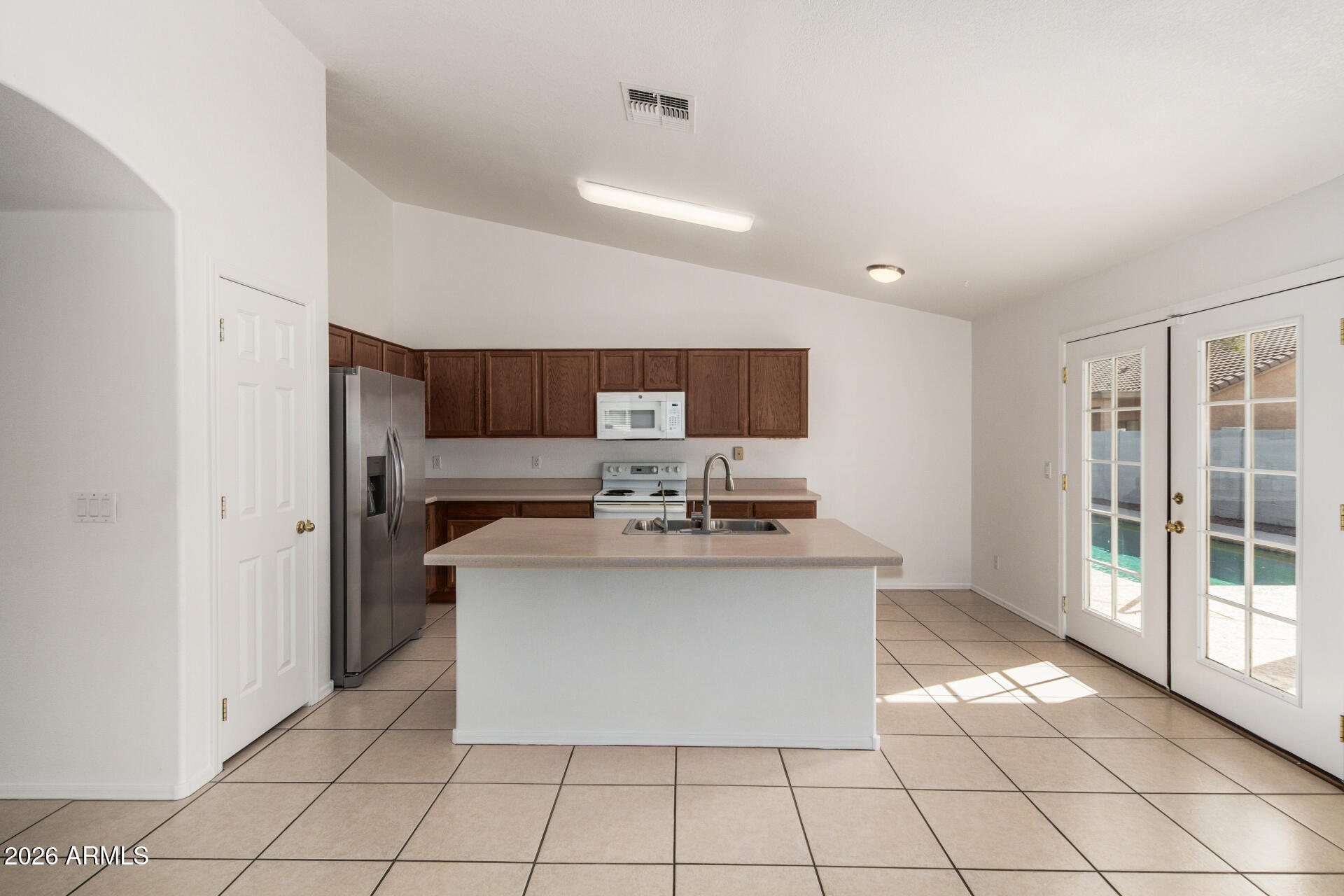 625 E RANCHO VIEJO Loop