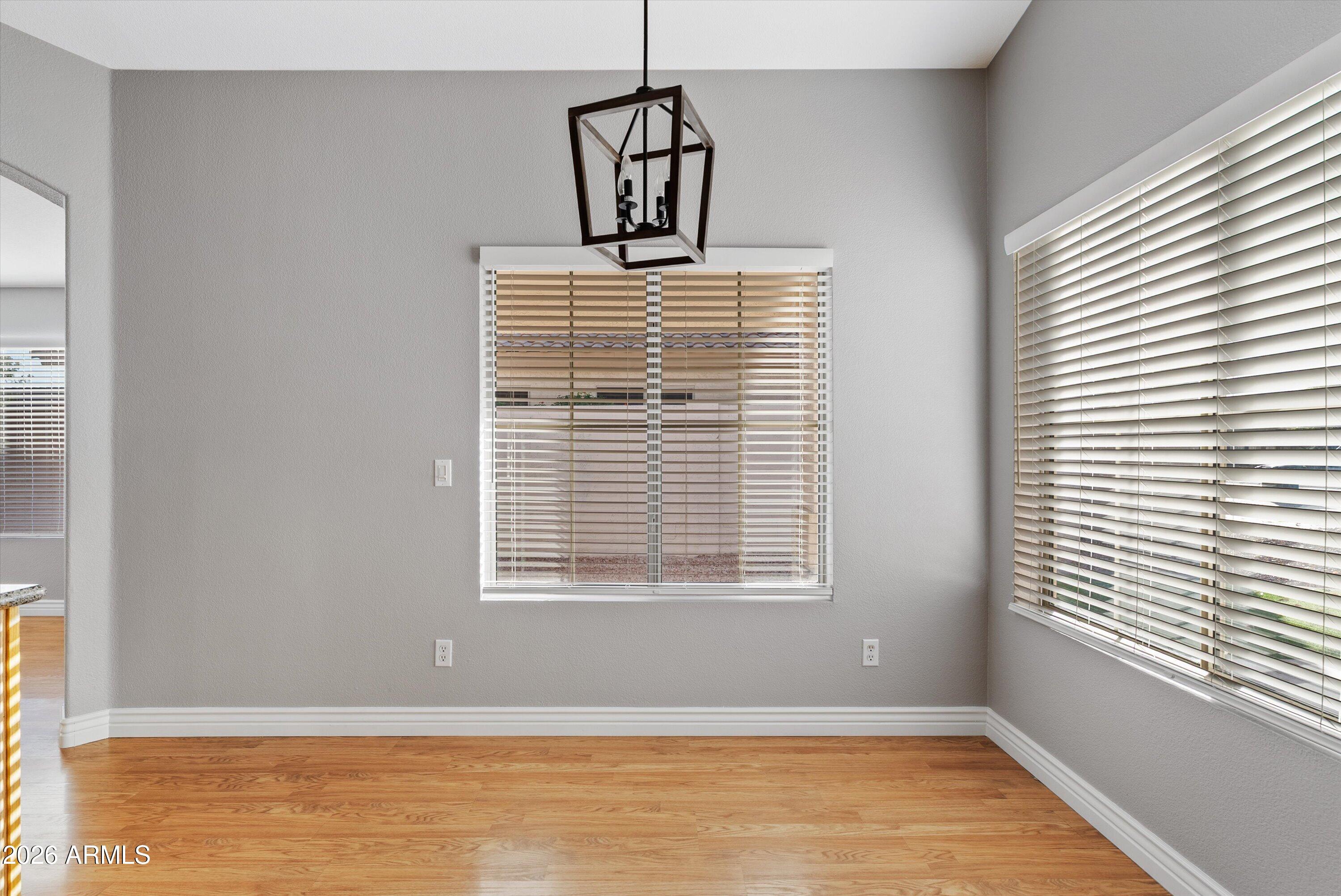 870 W PAGE Avenue