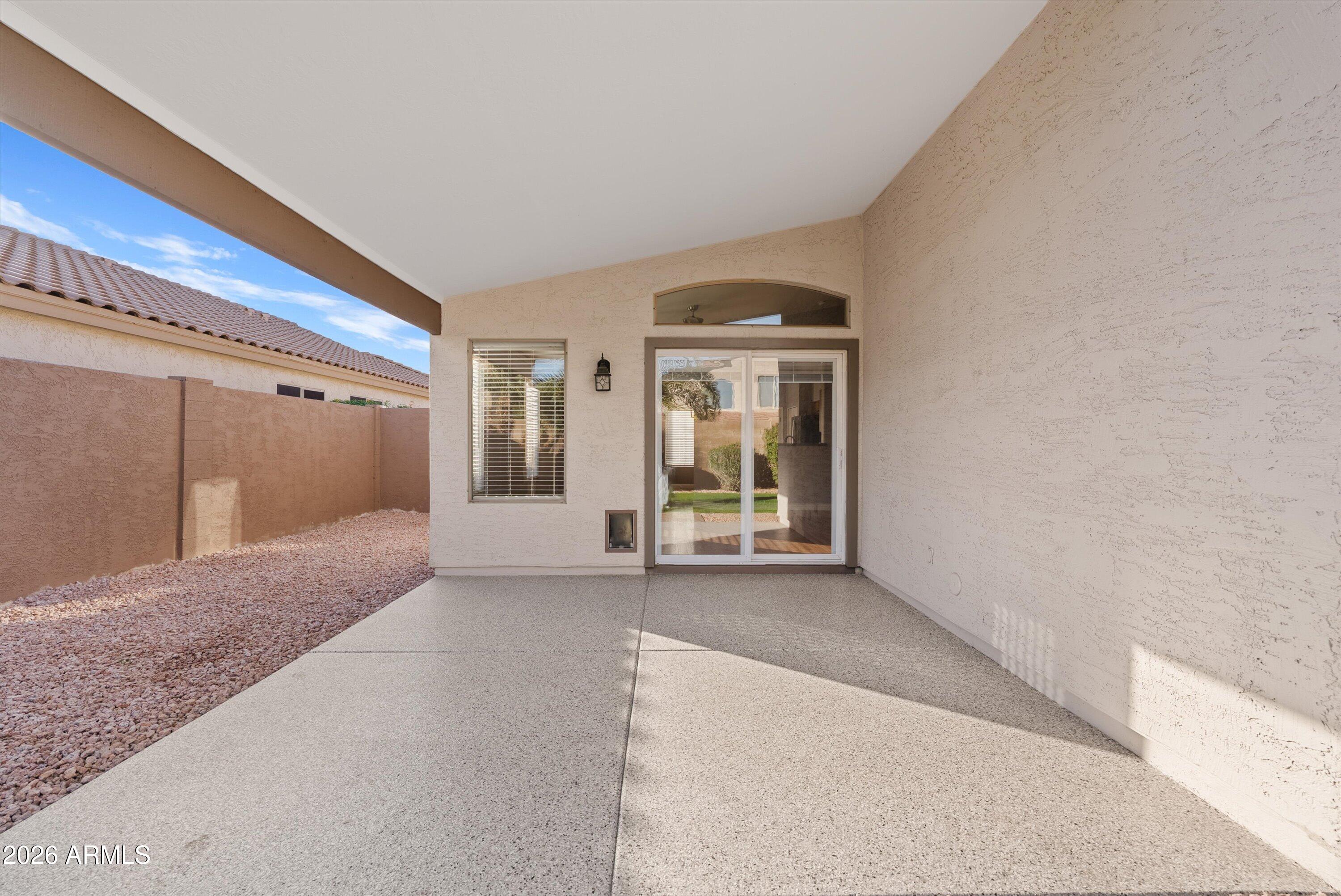 870 W PAGE Avenue
